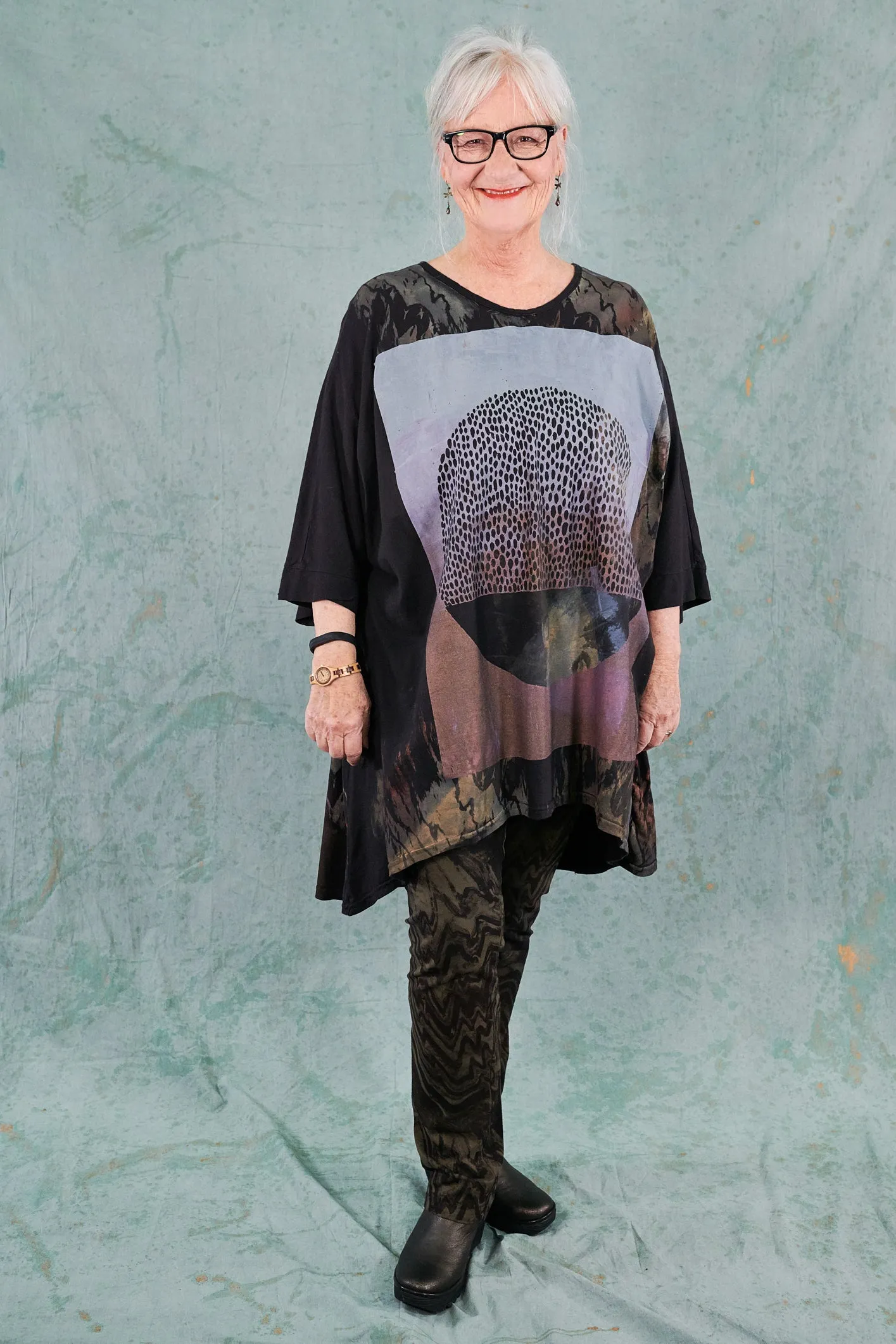 1566 Drawcord Tunic Noir-Feathered Moon