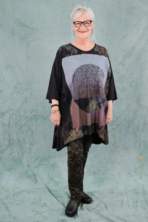1566 Drawcord Tunic Noir-Feathered Moon