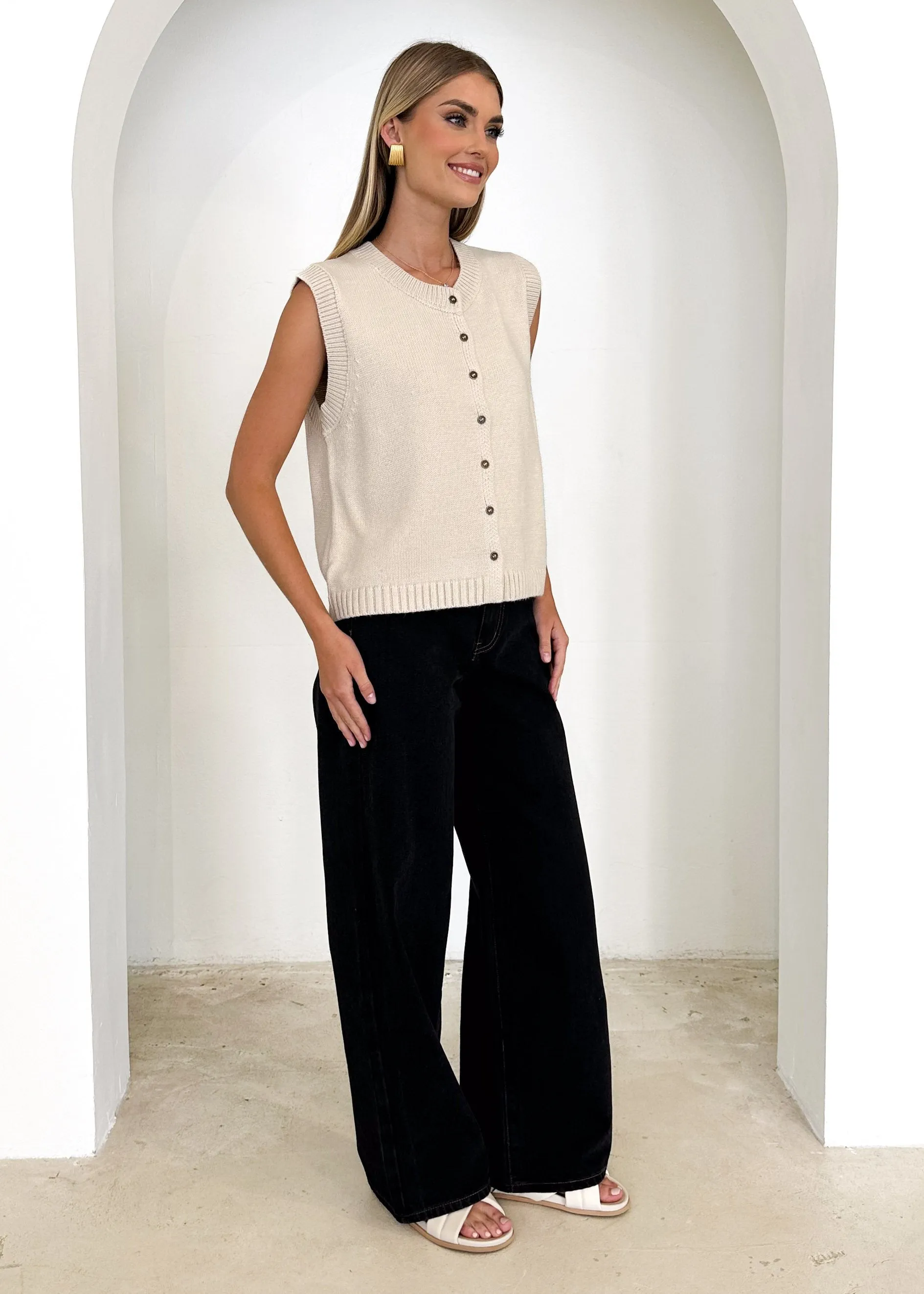 Amante Knitted Vest - Cream