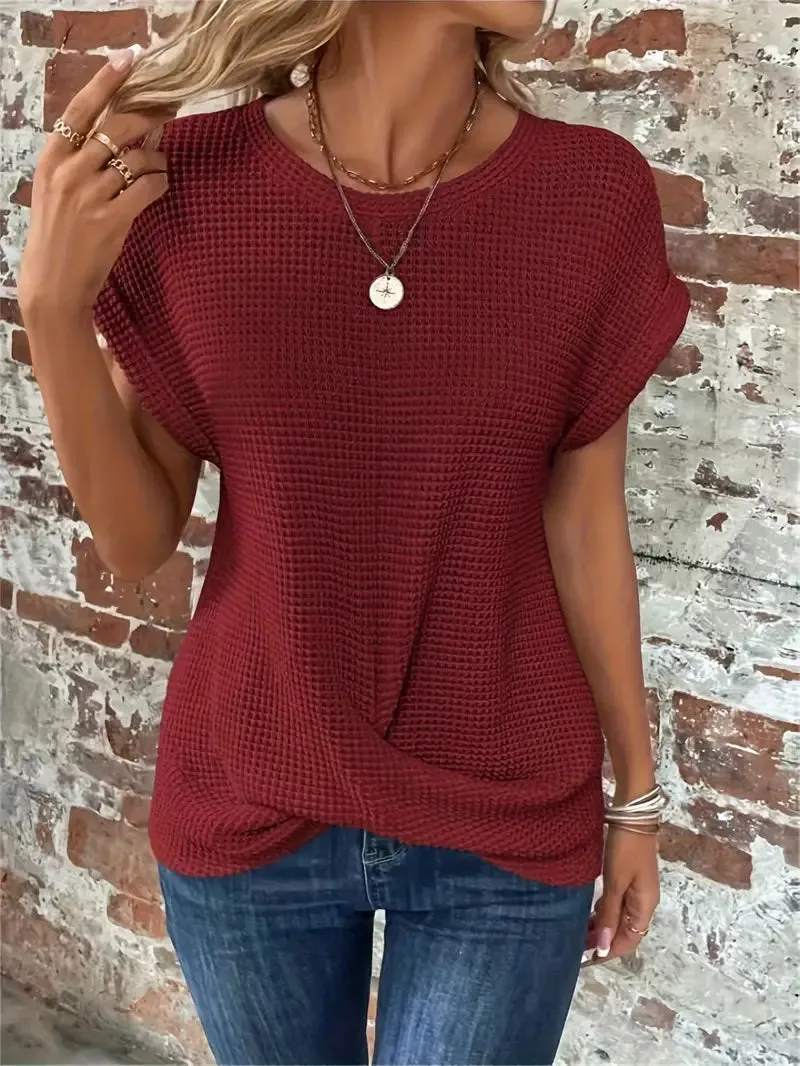 Aurelia – casual short-sleeved top with a round neckline