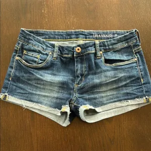 Blank NYC Women's Cuffed Blue Denim Shorts