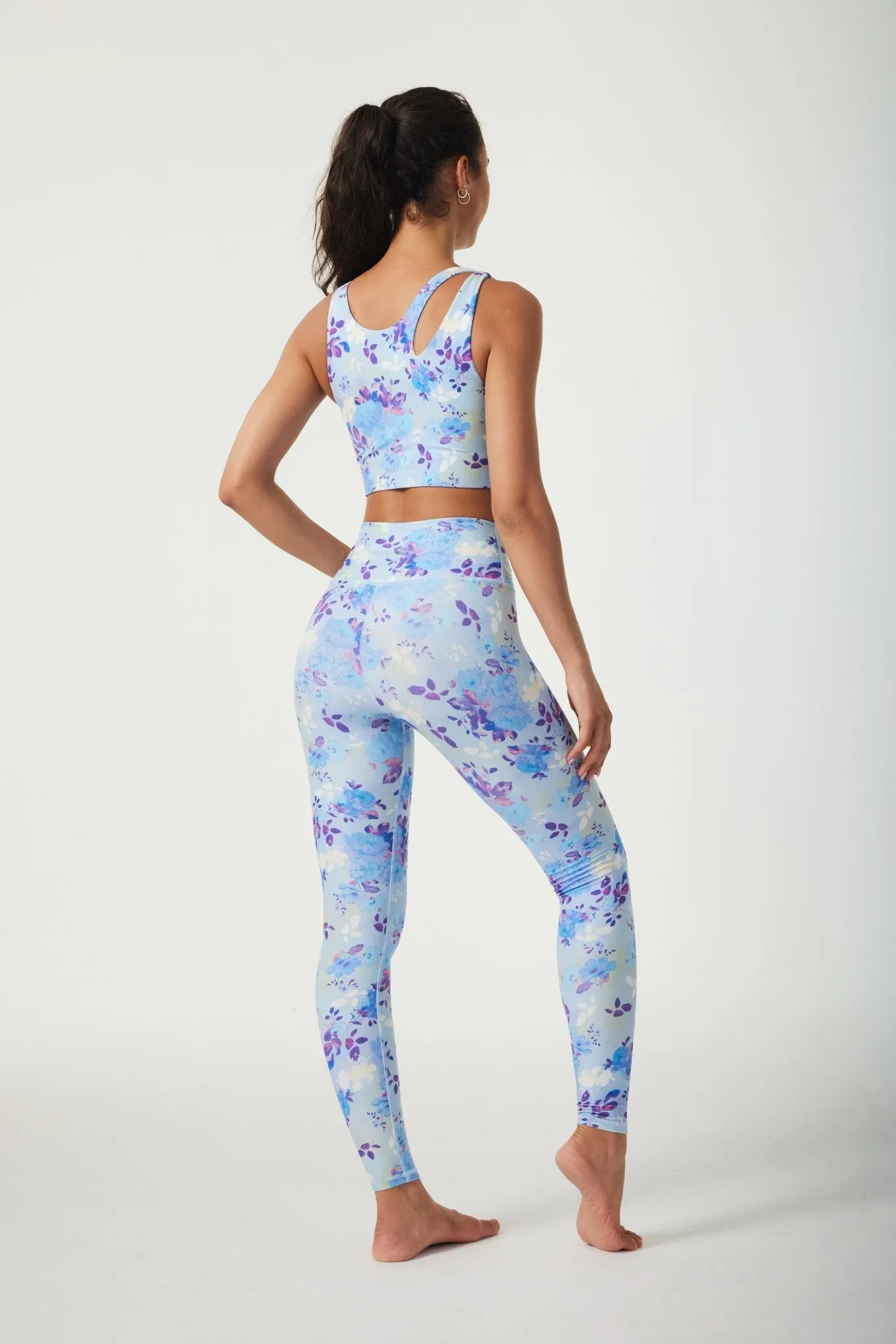 Blue Blossom High-Waisted Workout Leggings – Women's Full-Length Yoga Pants with Soft Floral Print