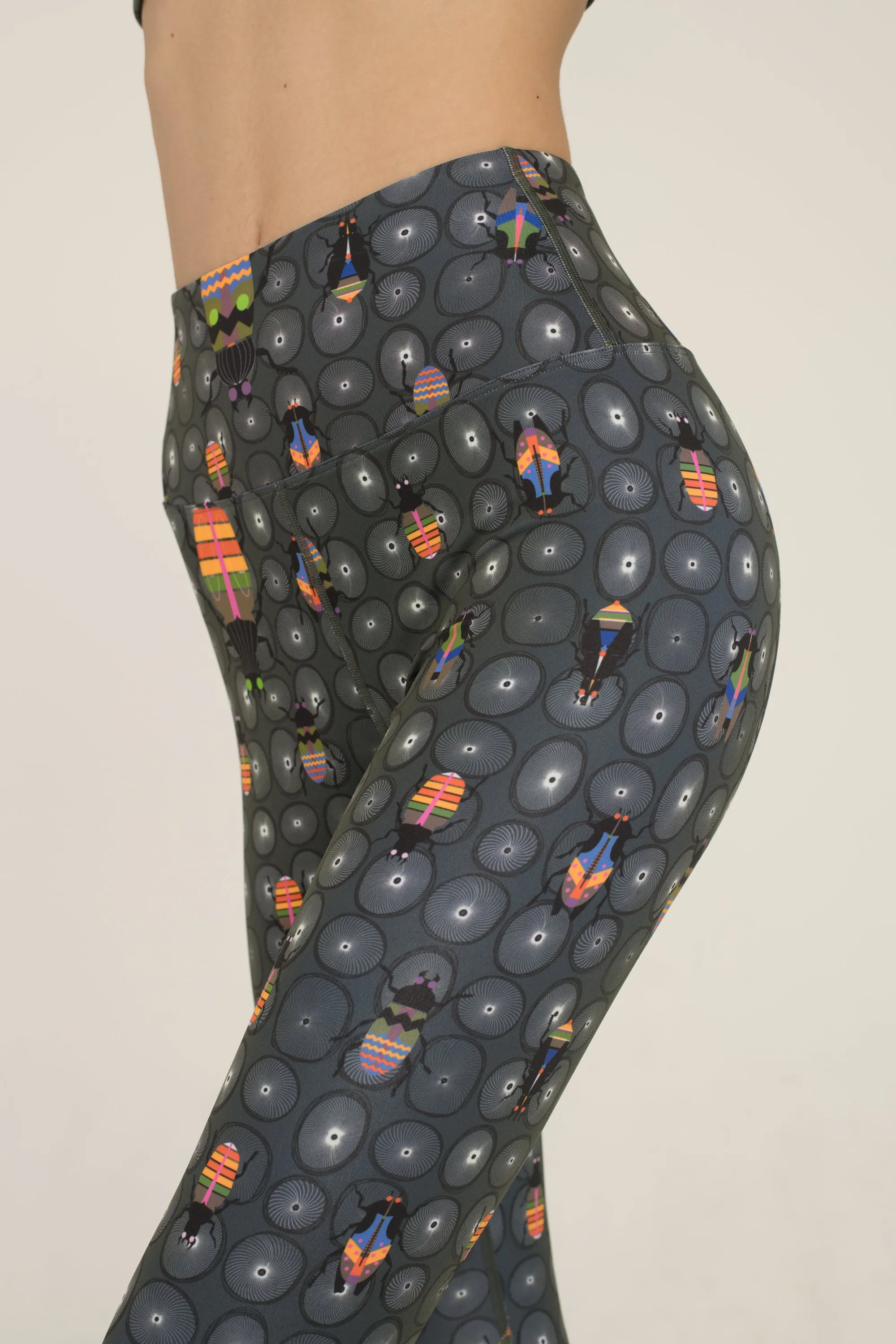 Buggin' Out Leggings