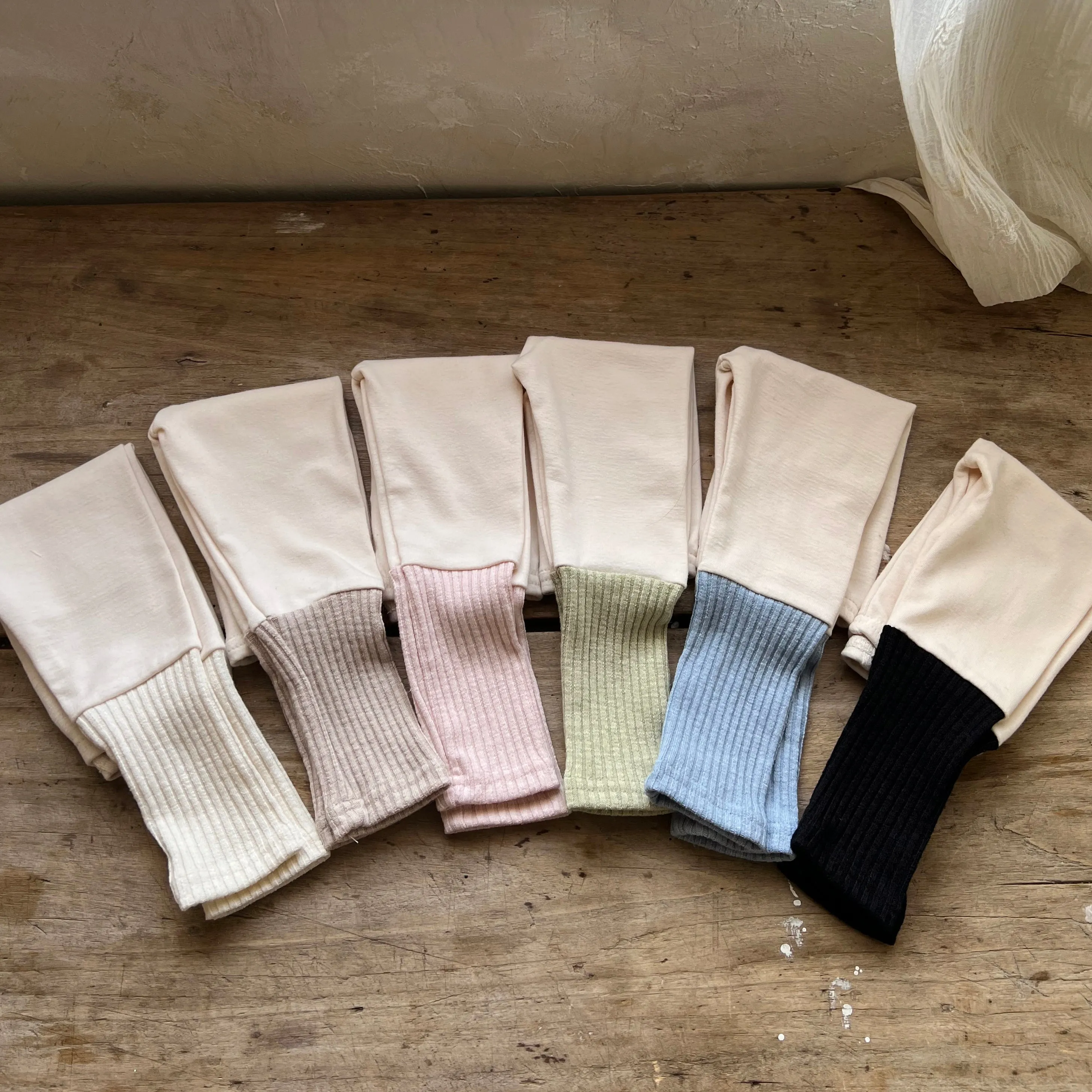 Chewy Rib Contrast Leggings- Ivory