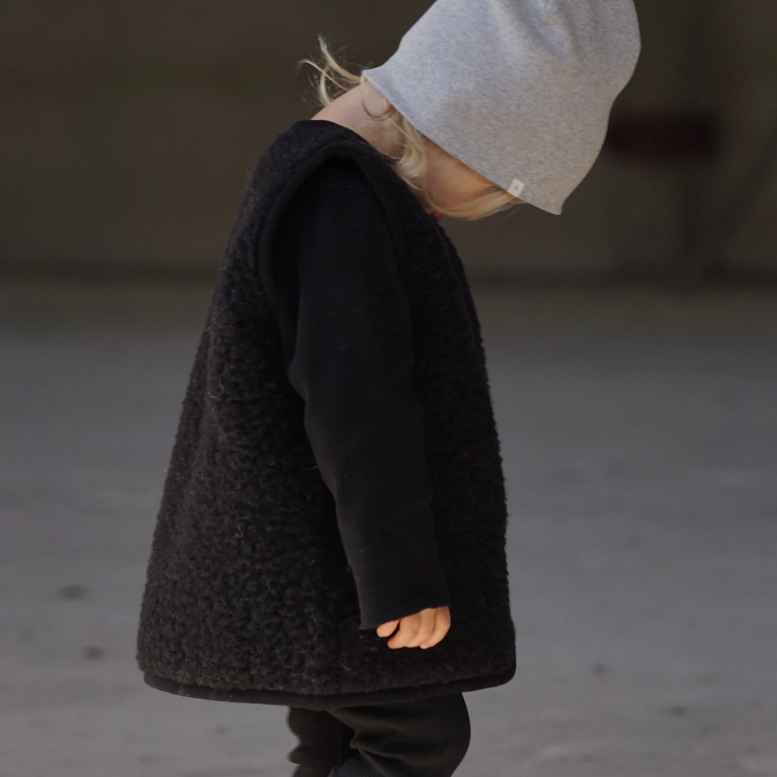 Clara 100% Wool Vest (Black)