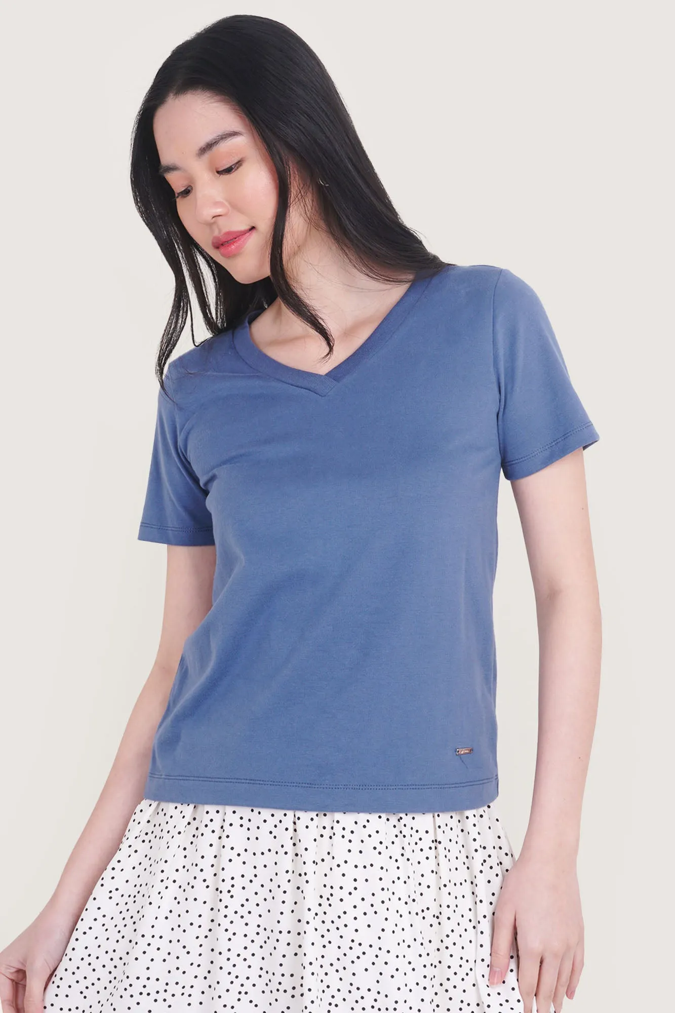 Closet Staples Textured V-Neck Tee