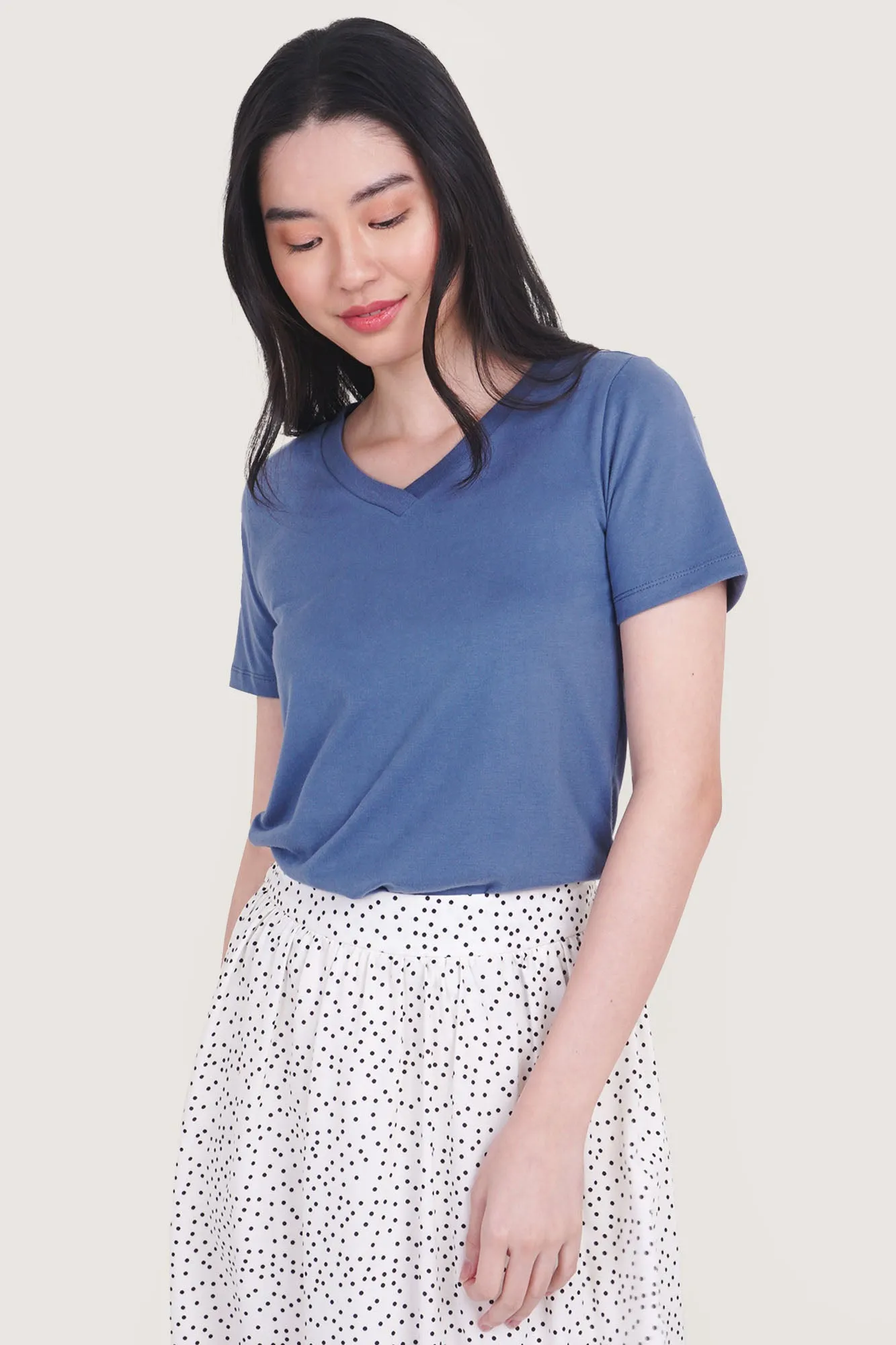 Closet Staples Textured V-Neck Tee