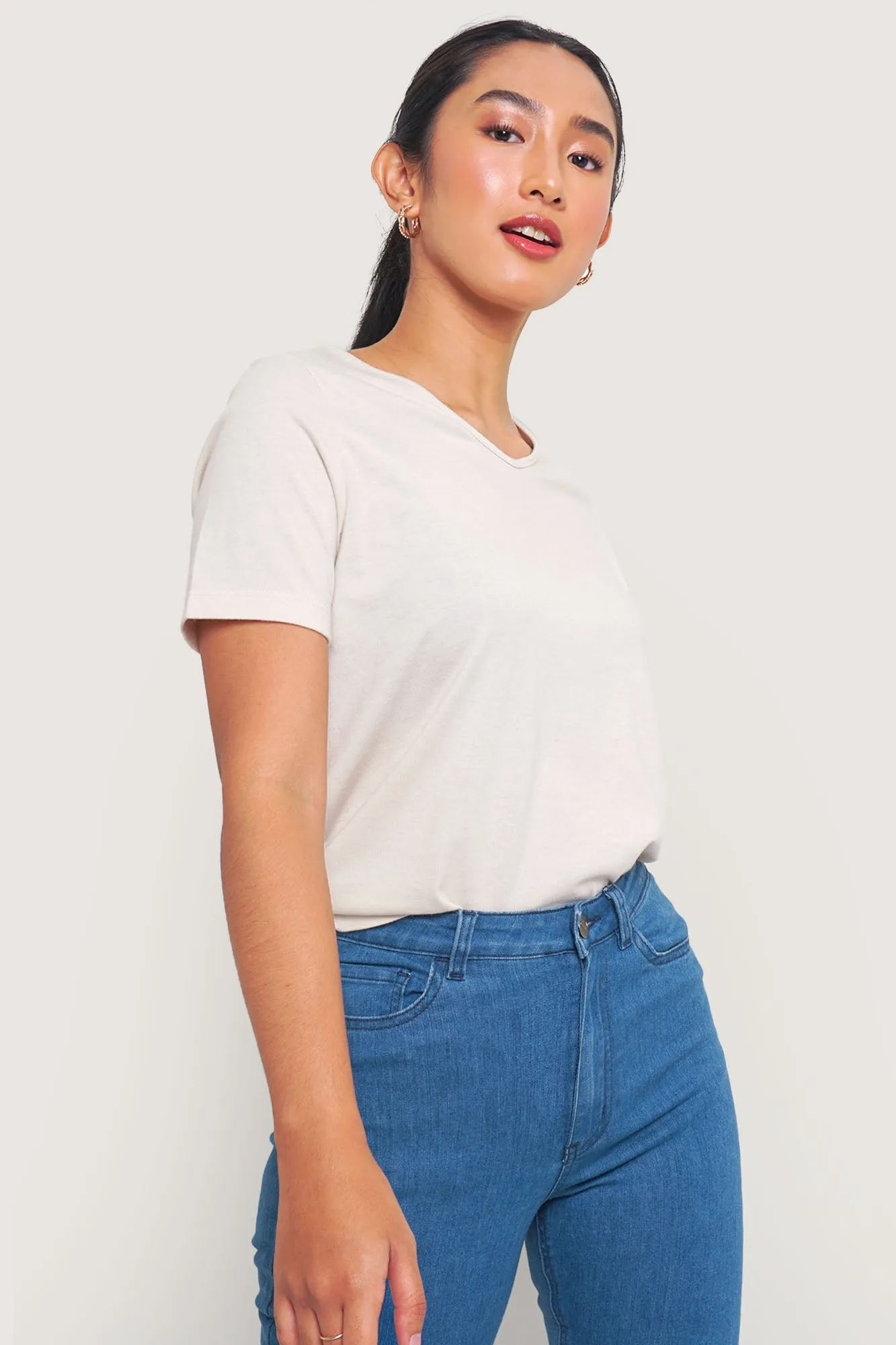 Closet Staples V-Neck Amboy Hem Tee