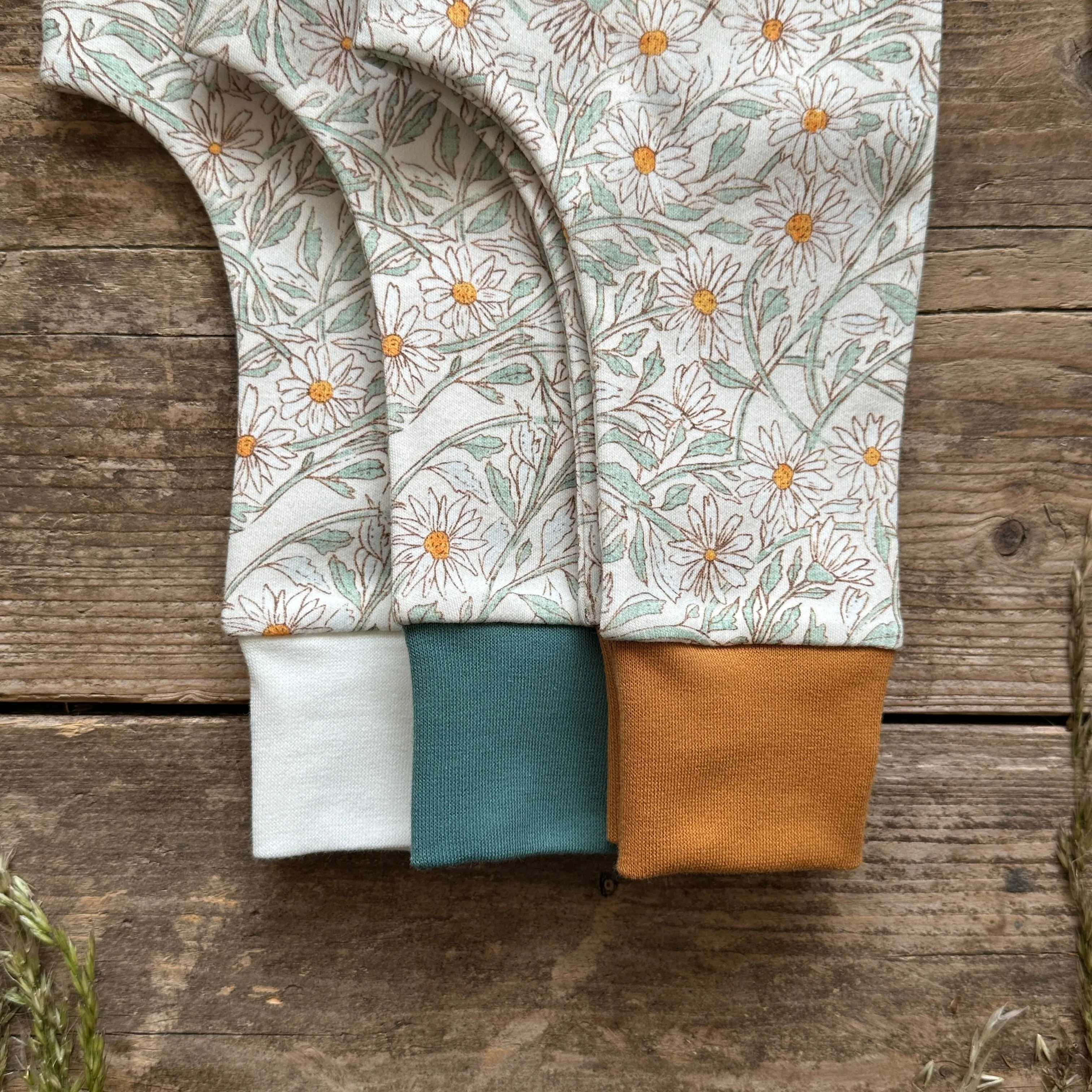 Daisies Short BeeJamas