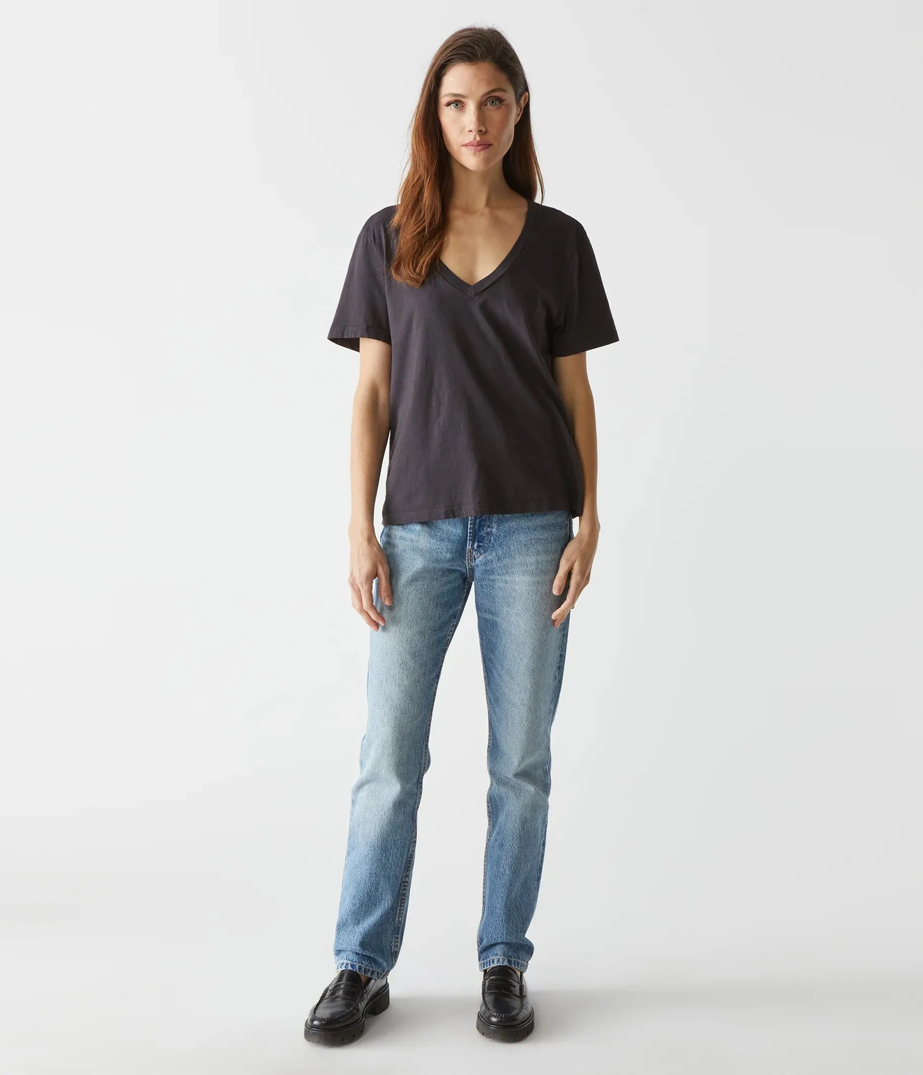 Daria V-neck Tee