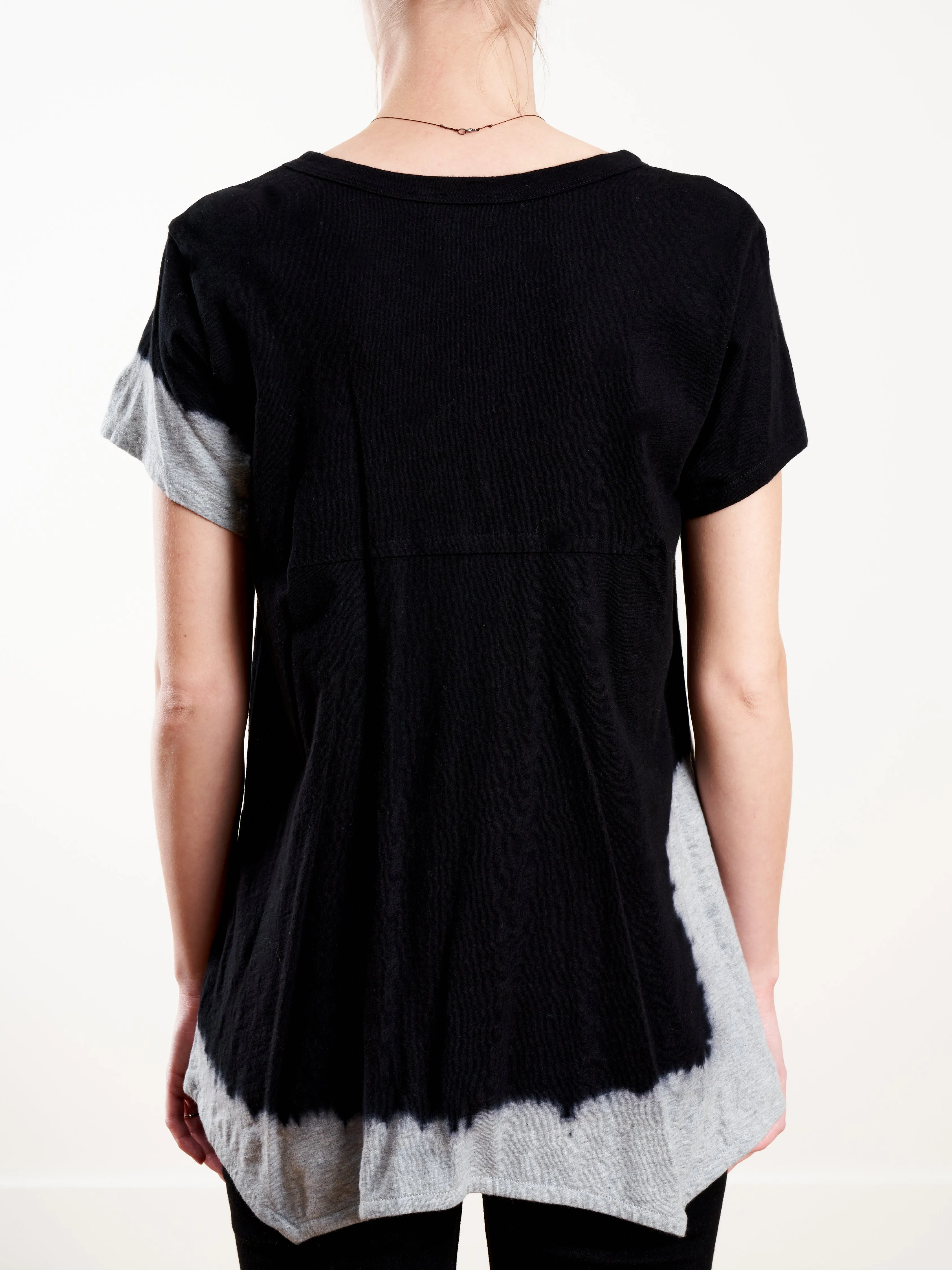 deep v-neck contrast corner tee - blk/grey