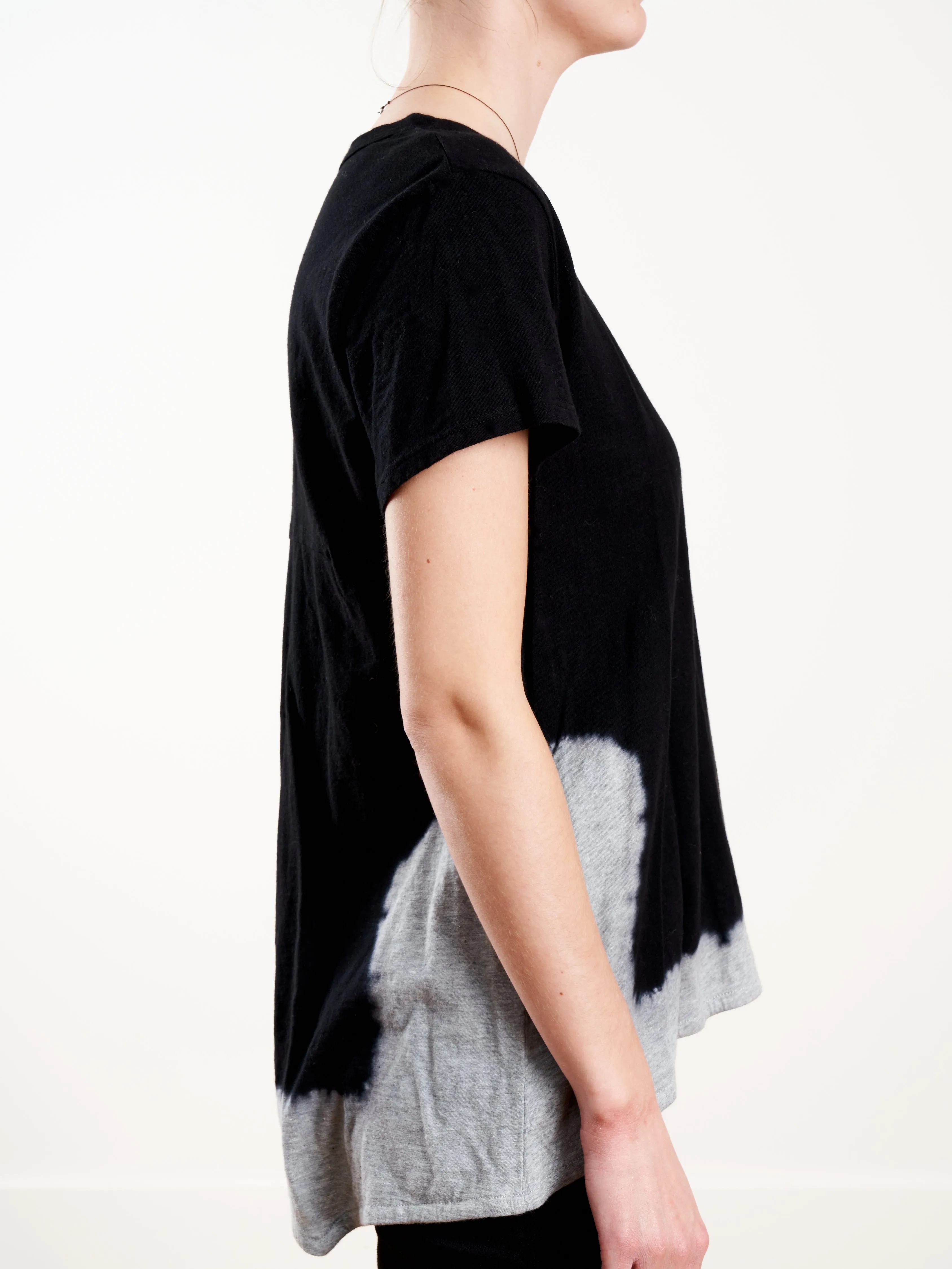 deep v-neck contrast corner tee - blk/grey