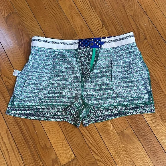 Diane von Furstenberg Women Shorts Size 8