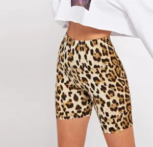 Dianne – Modern Women's Fitted Leopard Print High Waist Short Legging