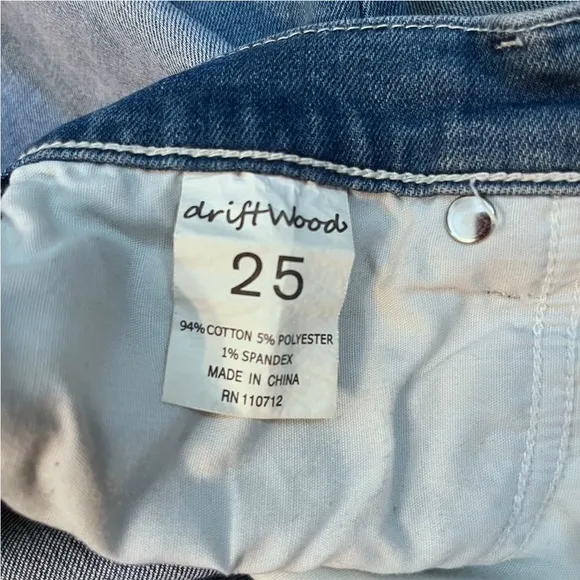 Driftwood Denim Jean Shorts Waist Size 25”