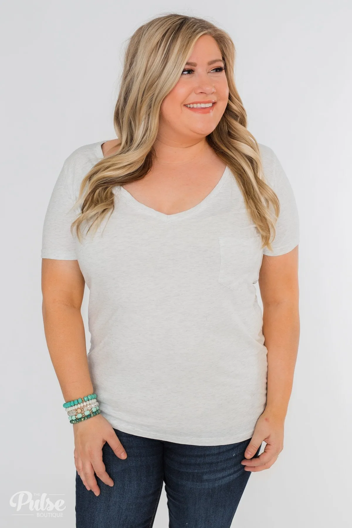 Essential V-Neck Pocket Tee Shirt- Heather Off White