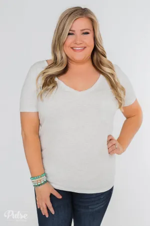 Essential V-Neck Pocket Tee Shirt- Heather Off White