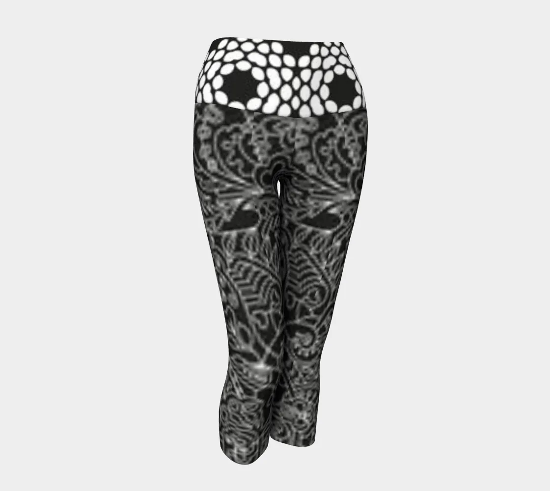 Fine Line Yoga Capri