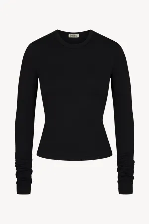 FITTED CREWNECK LONG SLEEVE T-SHIRT