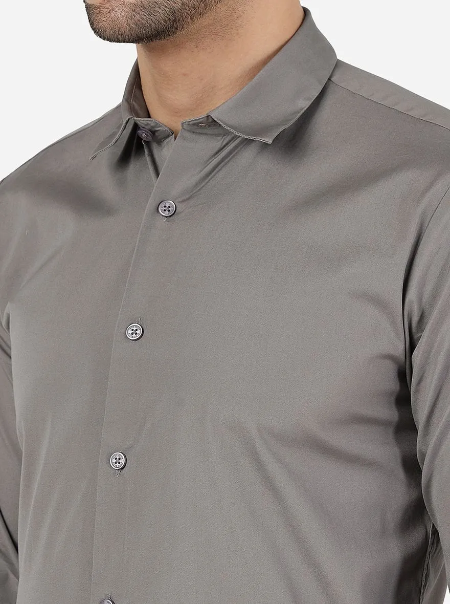 Grey Solid Slim Fit Casual Shirt | JadeBlue