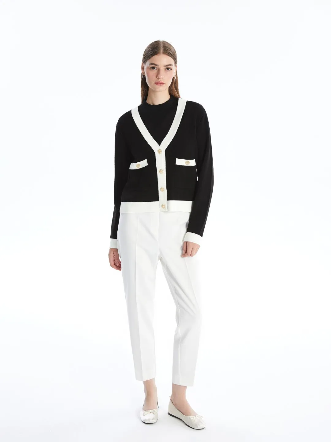 LCW Modest

Black V Neck Color Block Long Sleeve Women's Knitwear Cardigan