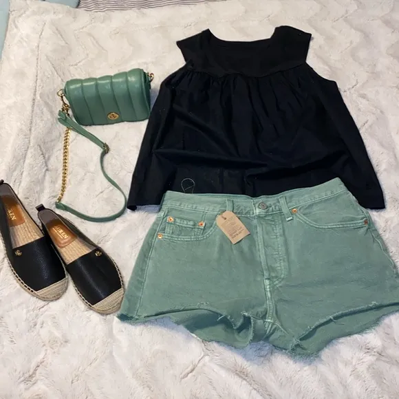Levi’s 501® High Waist Cutoff Denim Shorts In Dusty Beryl Green NWT size 29