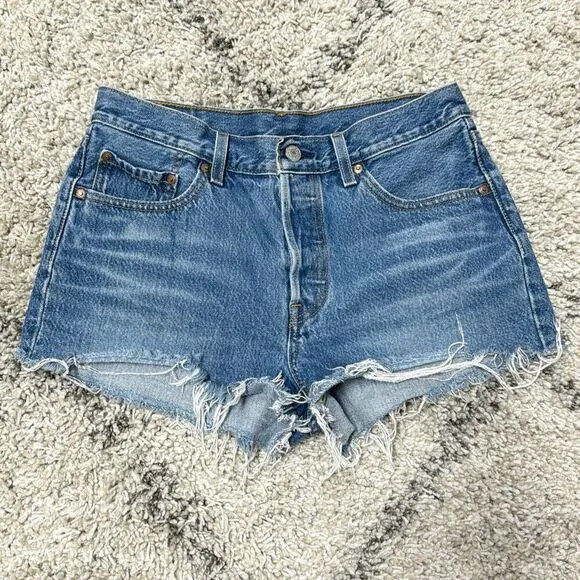 Levi’s 501 Women’s Button Fly Cut Off Denim Jean Shorts Size 28