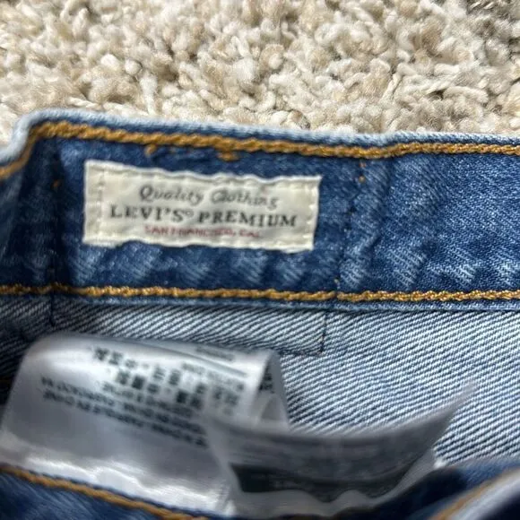 Levi’s 501 Women’s Button Fly Cut Off Denim Jean Shorts Size 28