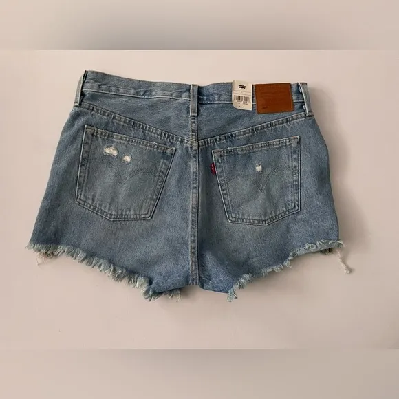 Levi’s Premium 501 High Rise Denim shorts button fly fault line sz 31