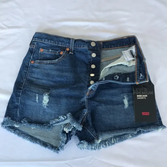 Levi’s Premium Ribcage Shorts Distressed Button fly Size 29