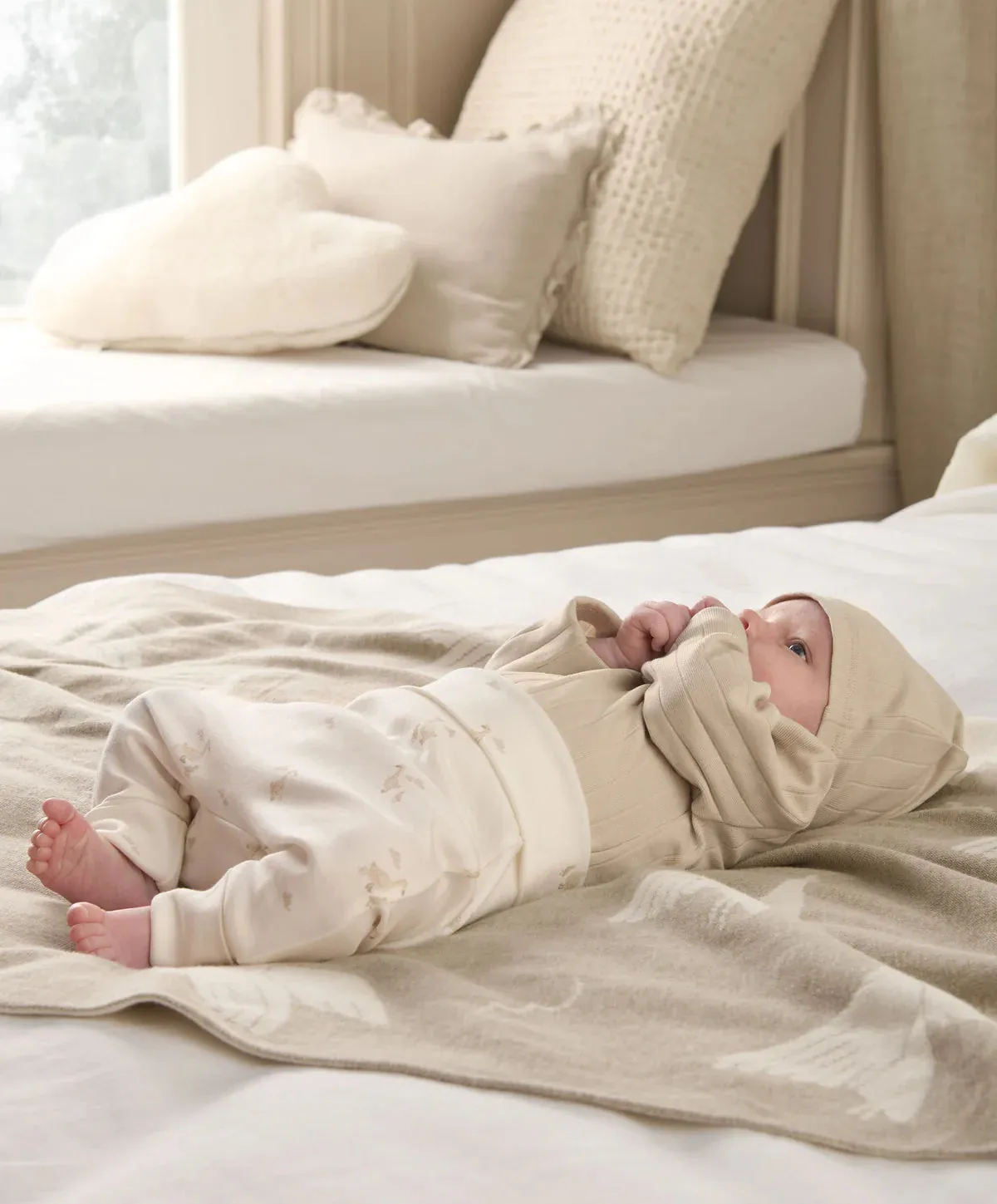 Mamas & Papas Duckling Bodysuit, Leggings & Hat Outfit Set