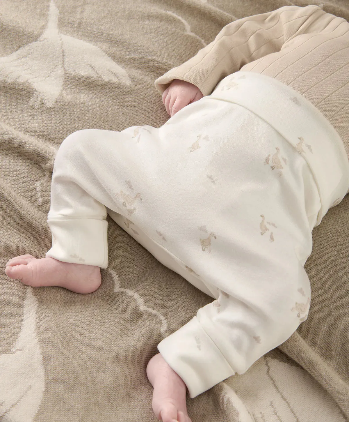 Mamas & Papas Duckling Bodysuit, Leggings & Hat Outfit Set