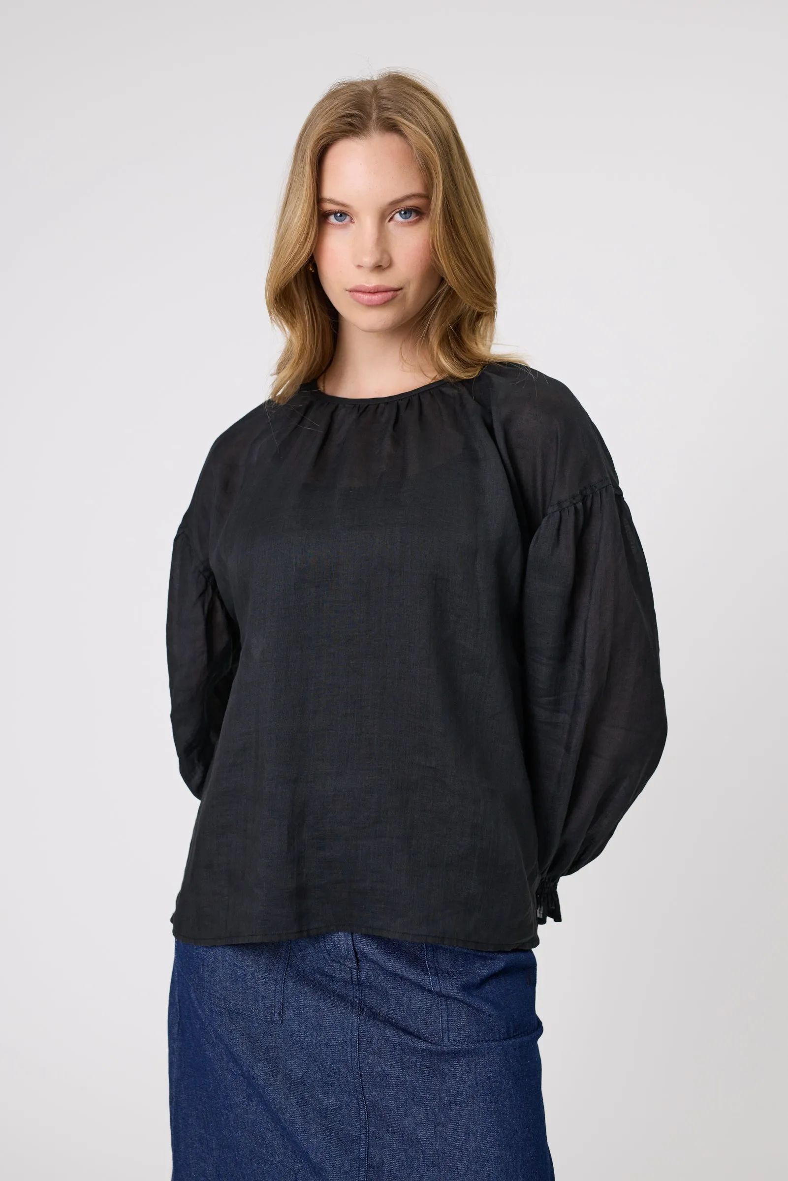 Marlow Pointe Blouse - Black