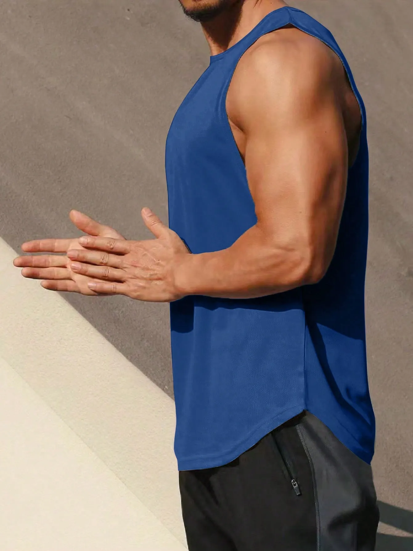 Men Solid Sports Tank Top