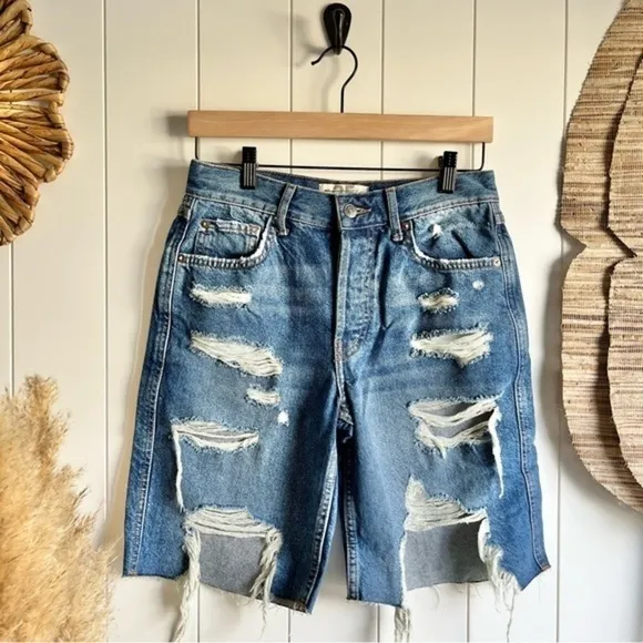 NEW FREE PEOPLE shorts bermuda ripped size 24 high rise
