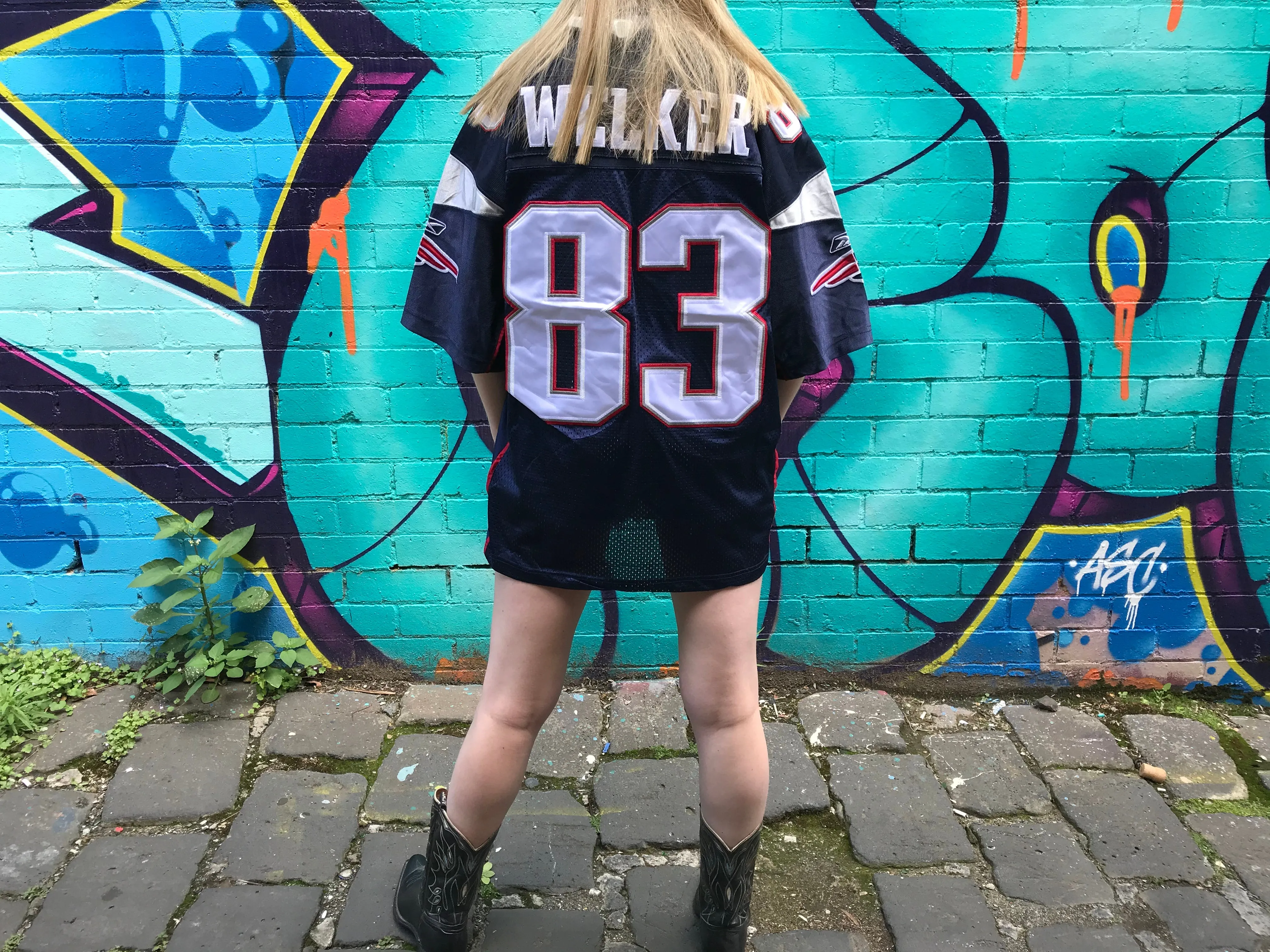 NFL New England Patriots Vintage 90’s  Mens Jersey “ Welker No 83 “ By OnField Reebok Equipment