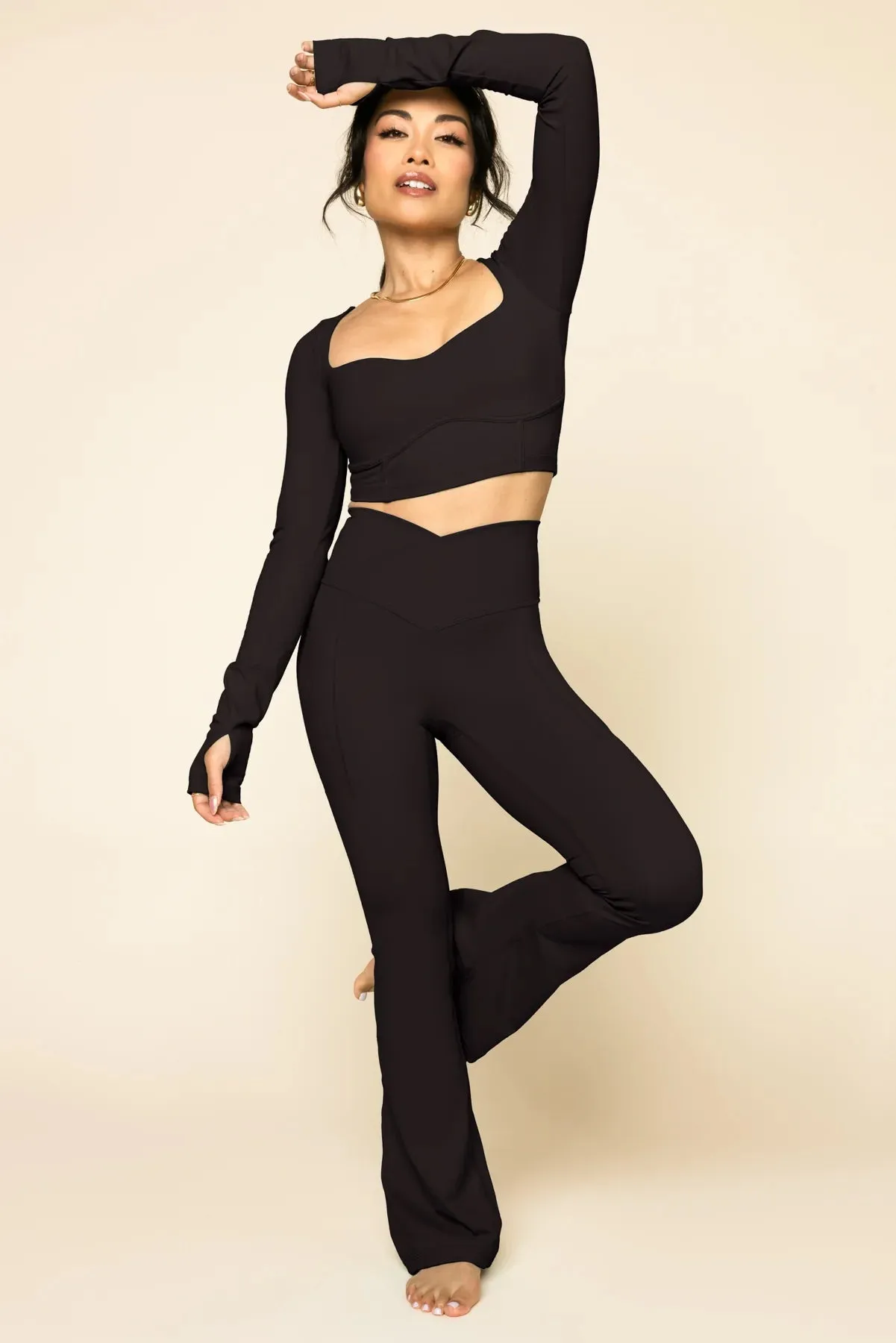 PopFlex Crisscross Hourglass® Flared Leggings with Pockets - Black