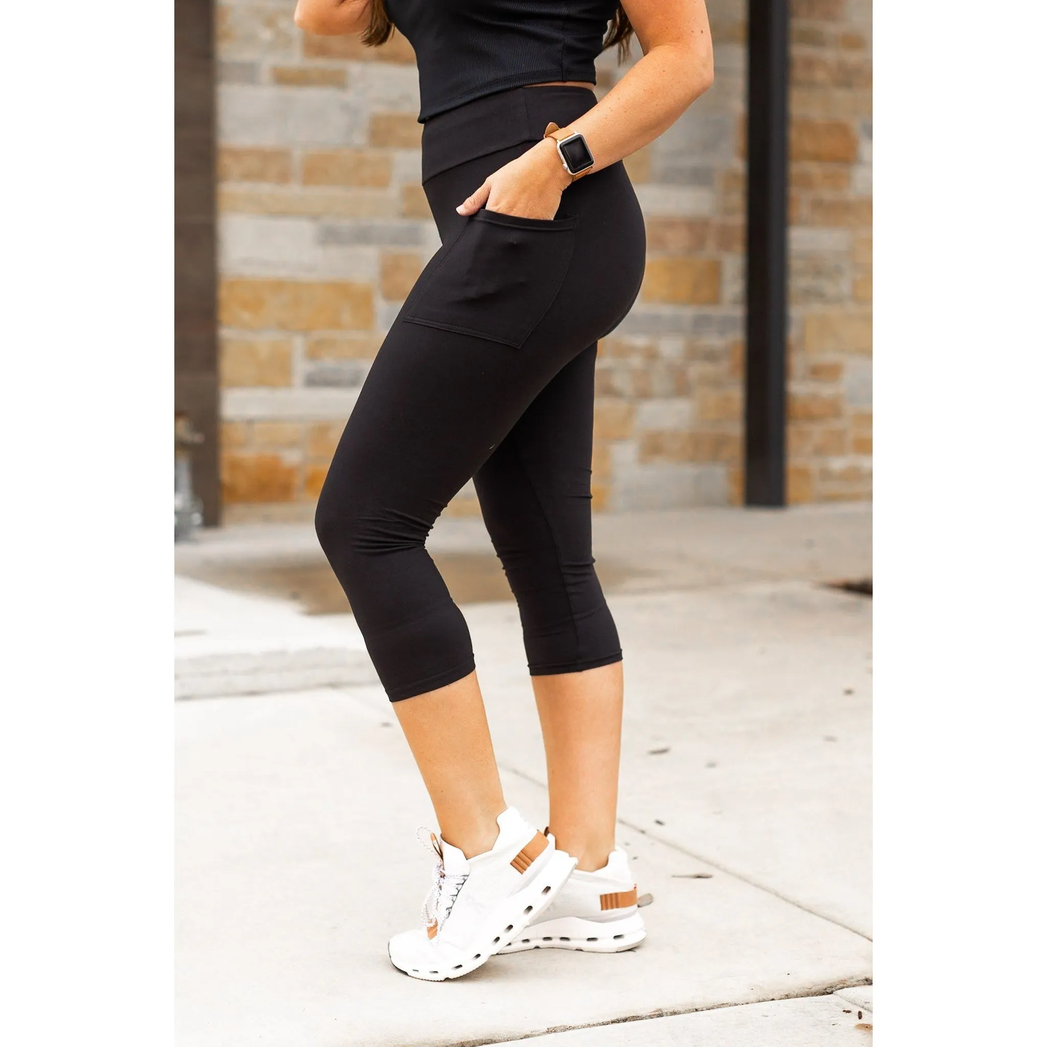 Ready to Ship | The Cassandra - Black CAPRI with POCKETS  - Luxe Leggings