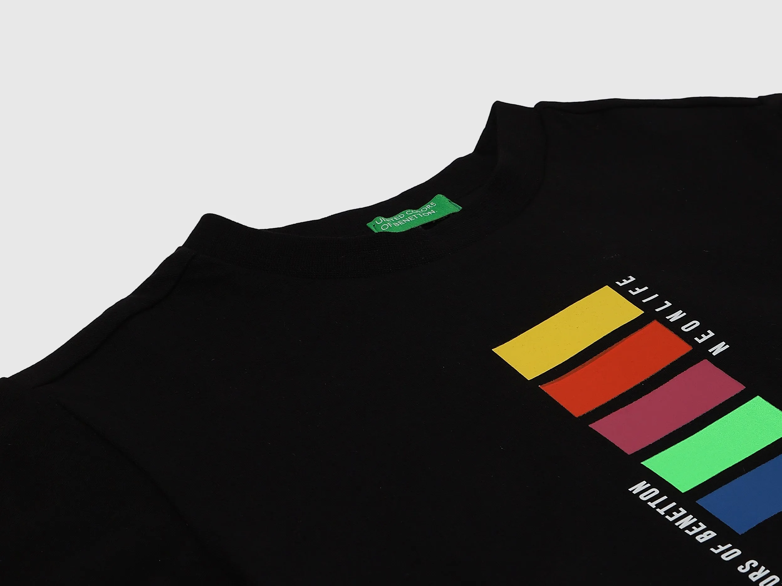 Regular Fit Round Neck Zipper & Printed T-Shirt
