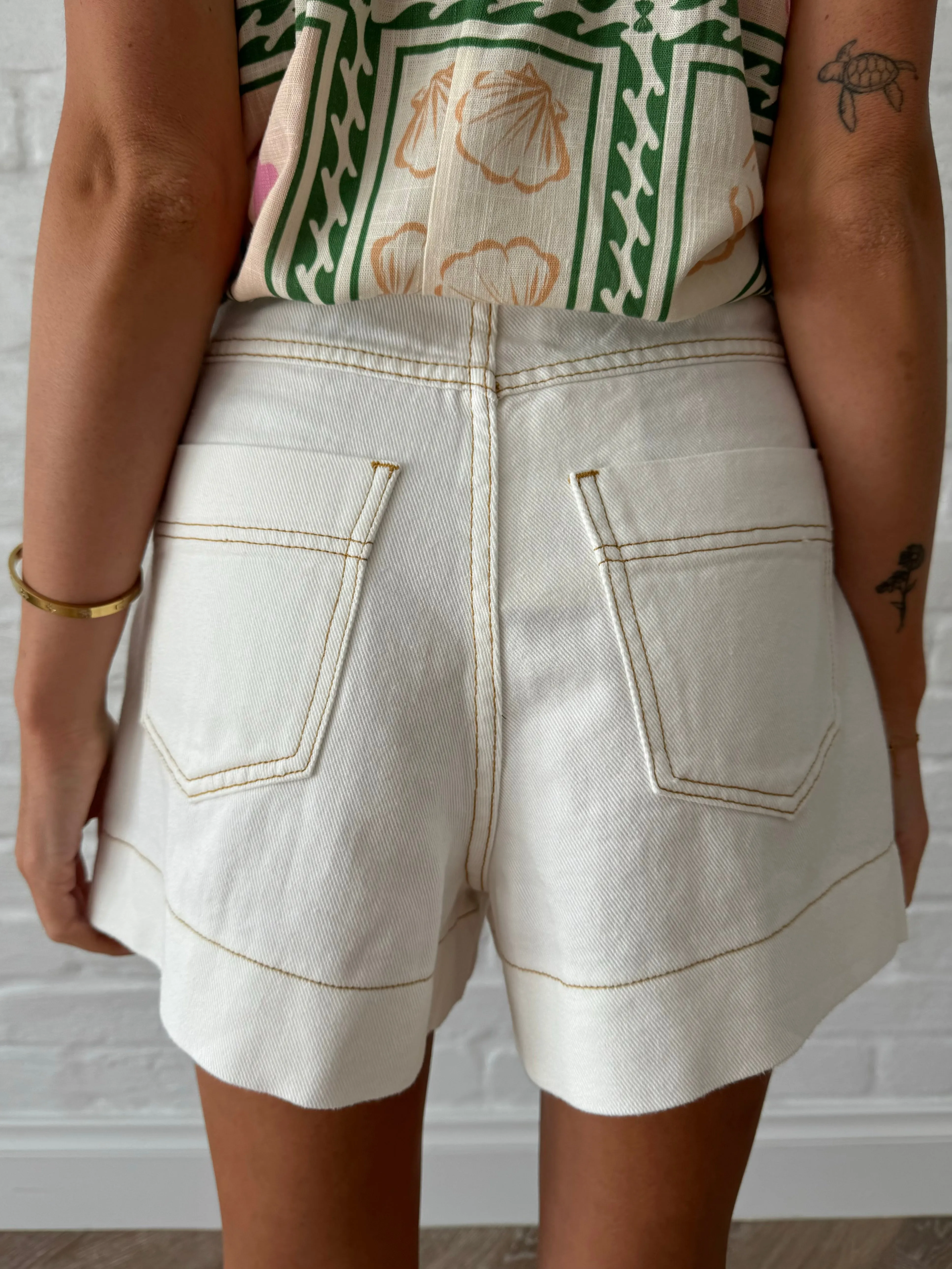 Renn shorts / white