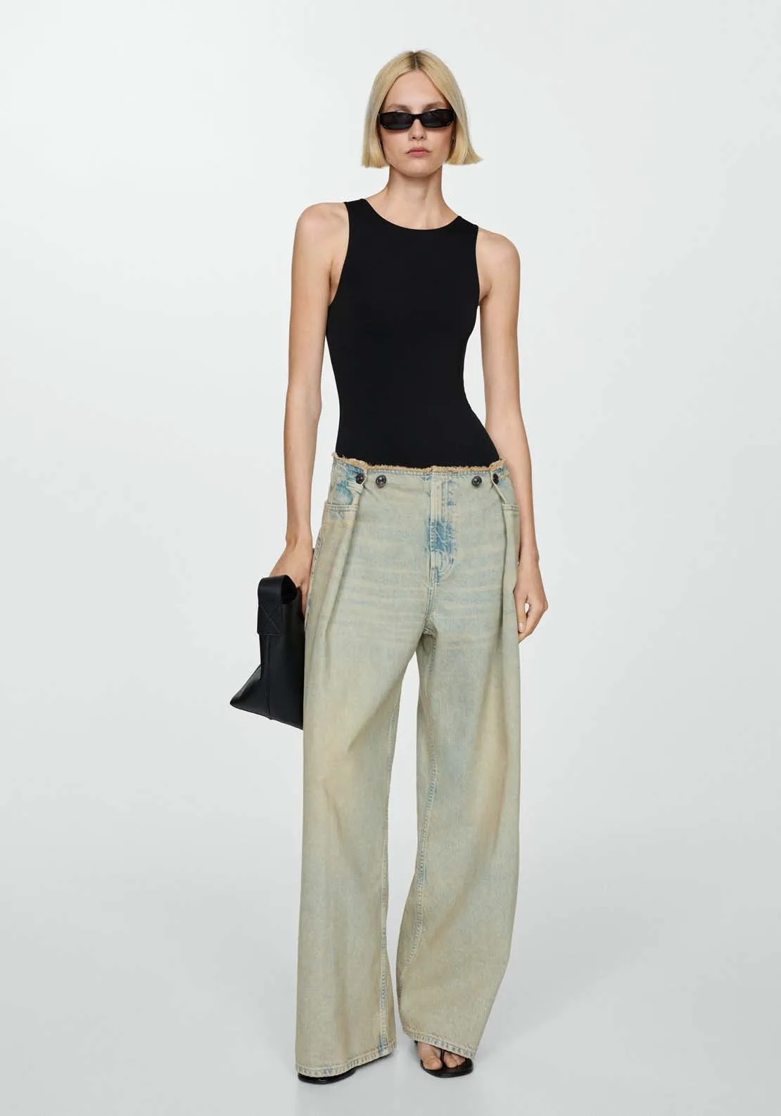 Sleeveless fitted bodysuit