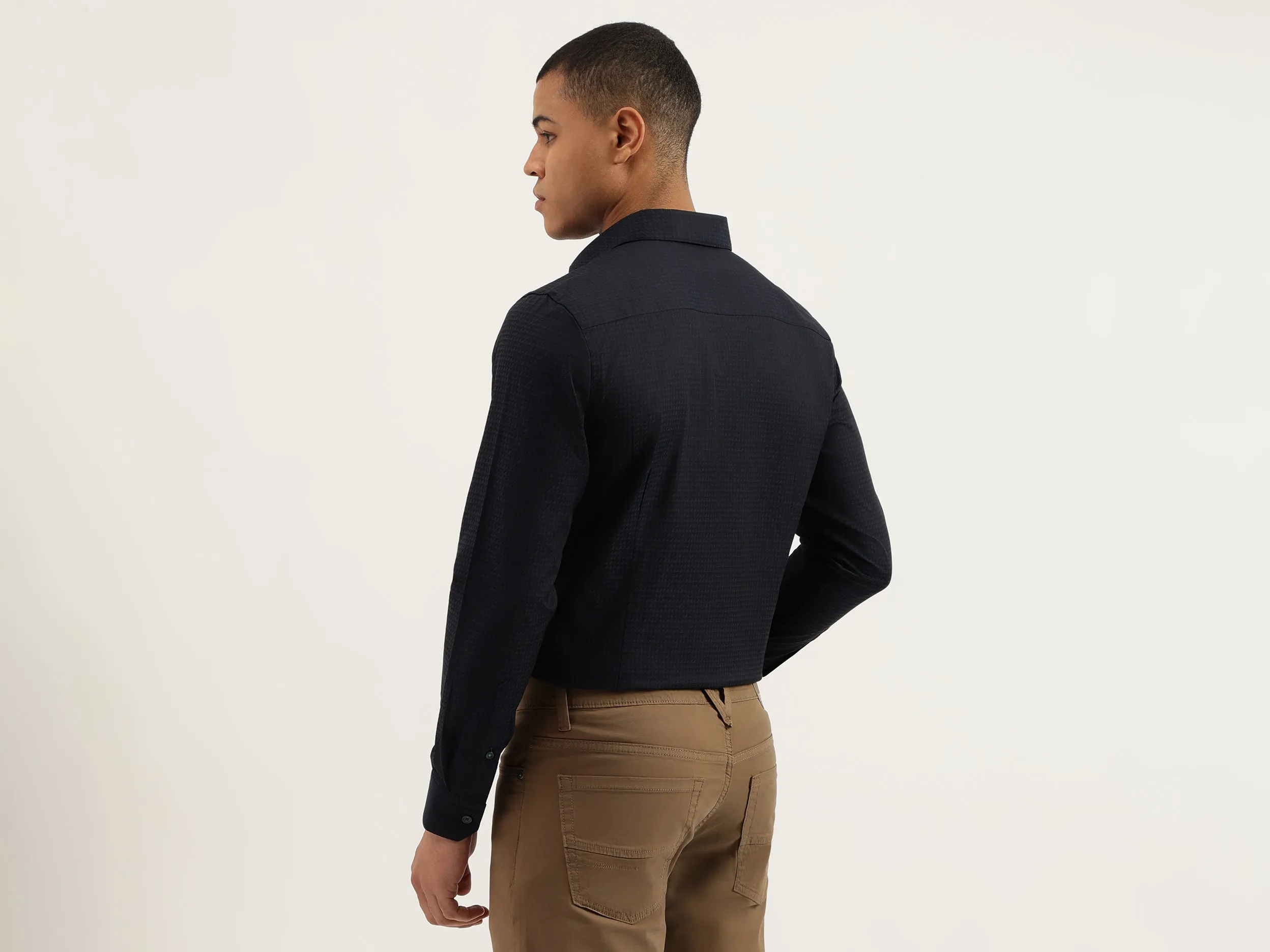Slim Fit Cut Away Printed Shirts