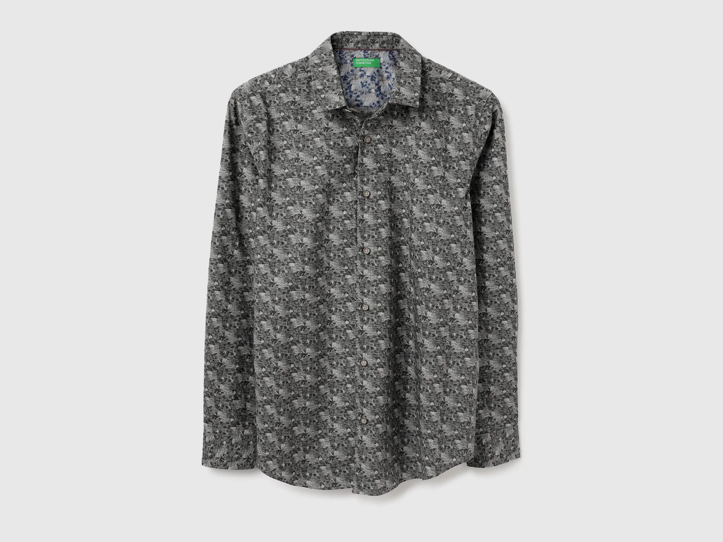 Slim Fit Spread Collar Printed Shirts