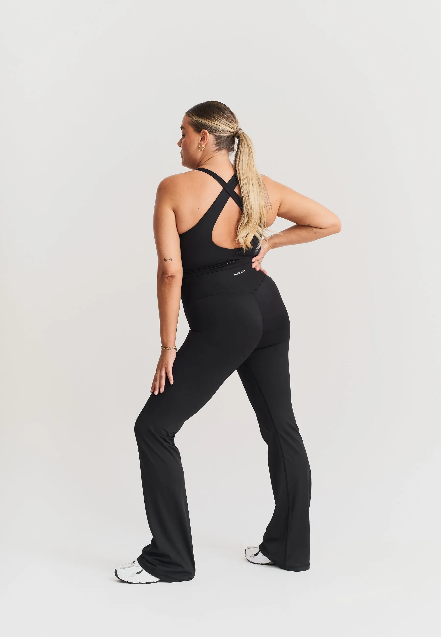 Softsculpt Flared Leggings - Black