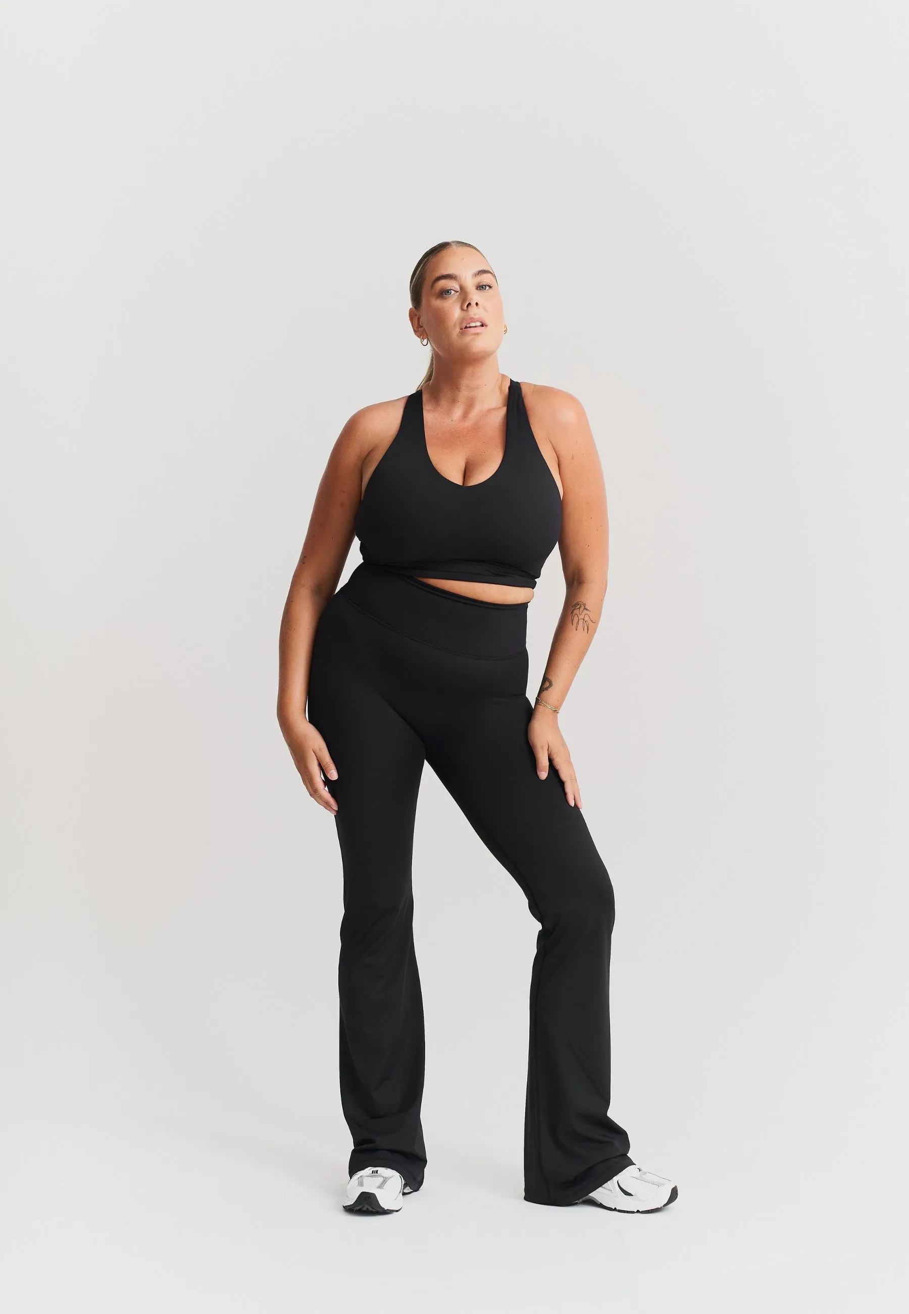 Softsculpt Flared Leggings - Black