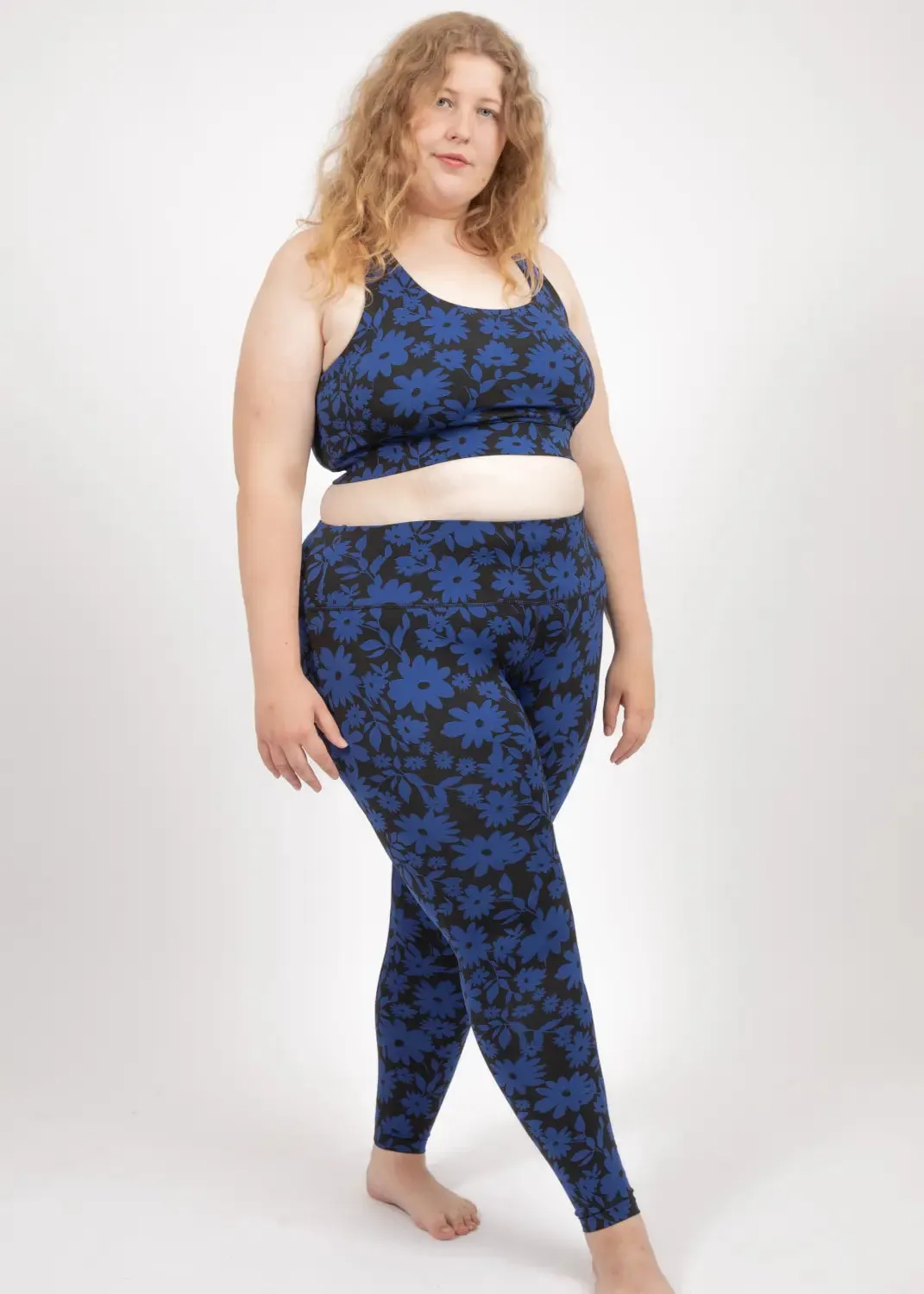 Sports Bra Ubud in Dark Moonflower