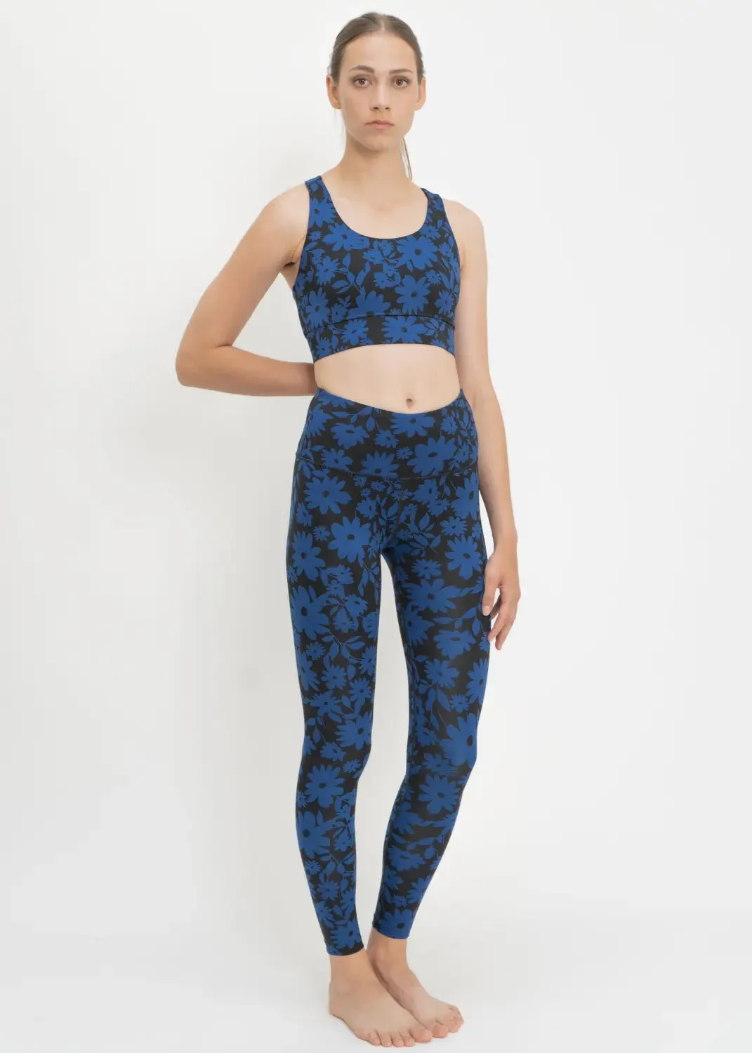 Sports Bra Ubud in Dark Moonflower