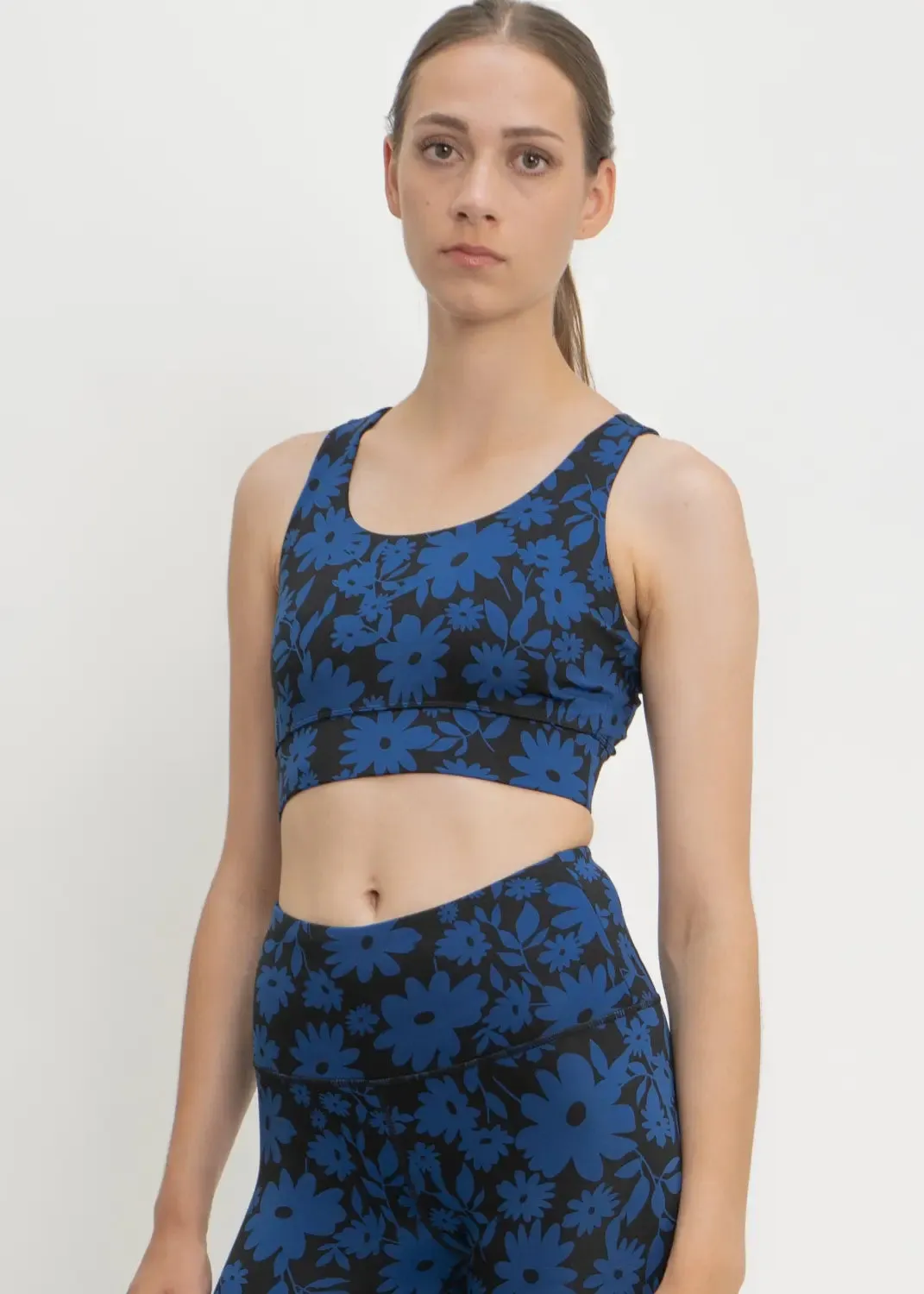 Sports Bra Ubud in Dark Moonflower