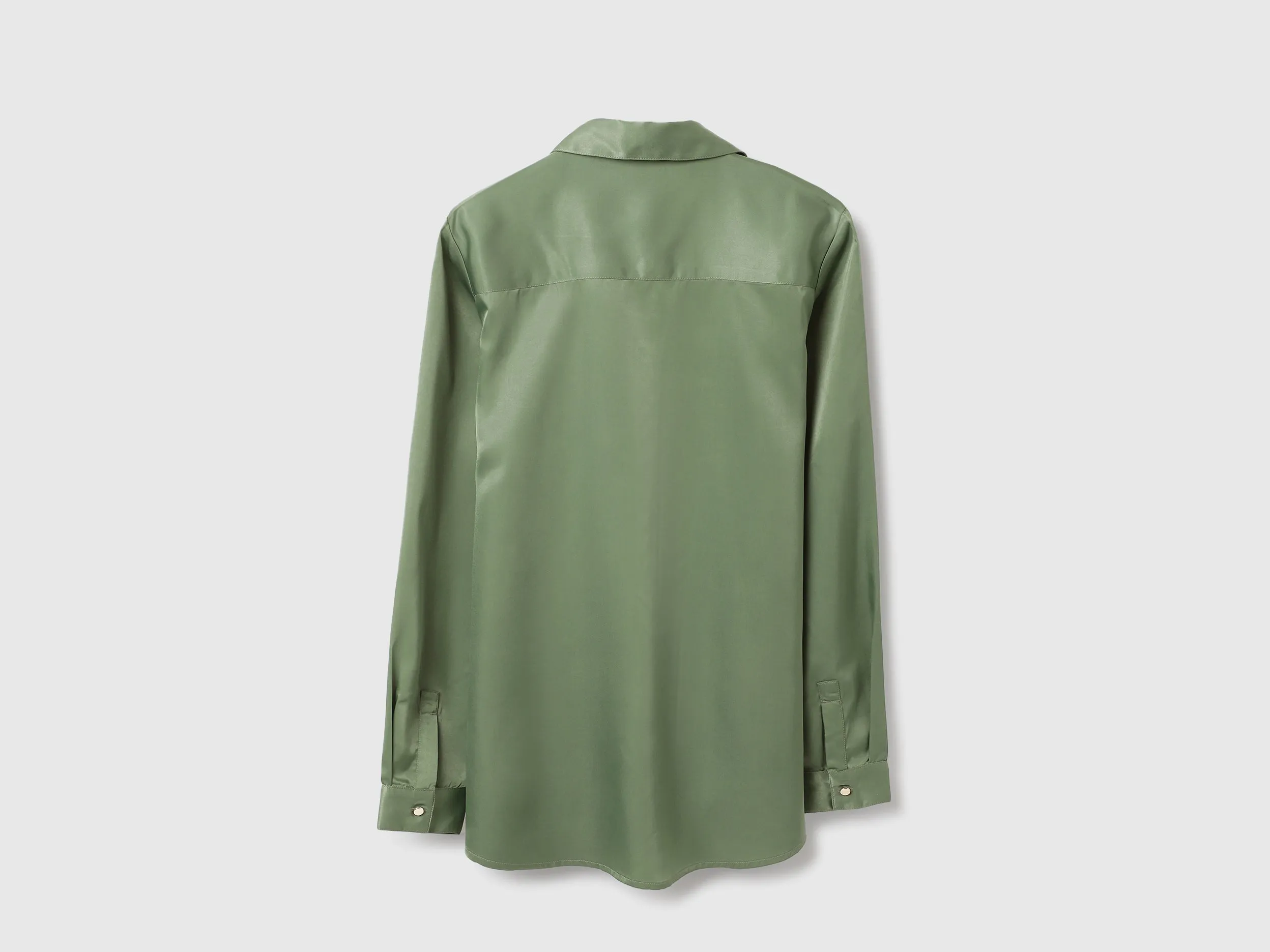 Spread Collar Solid Shirts