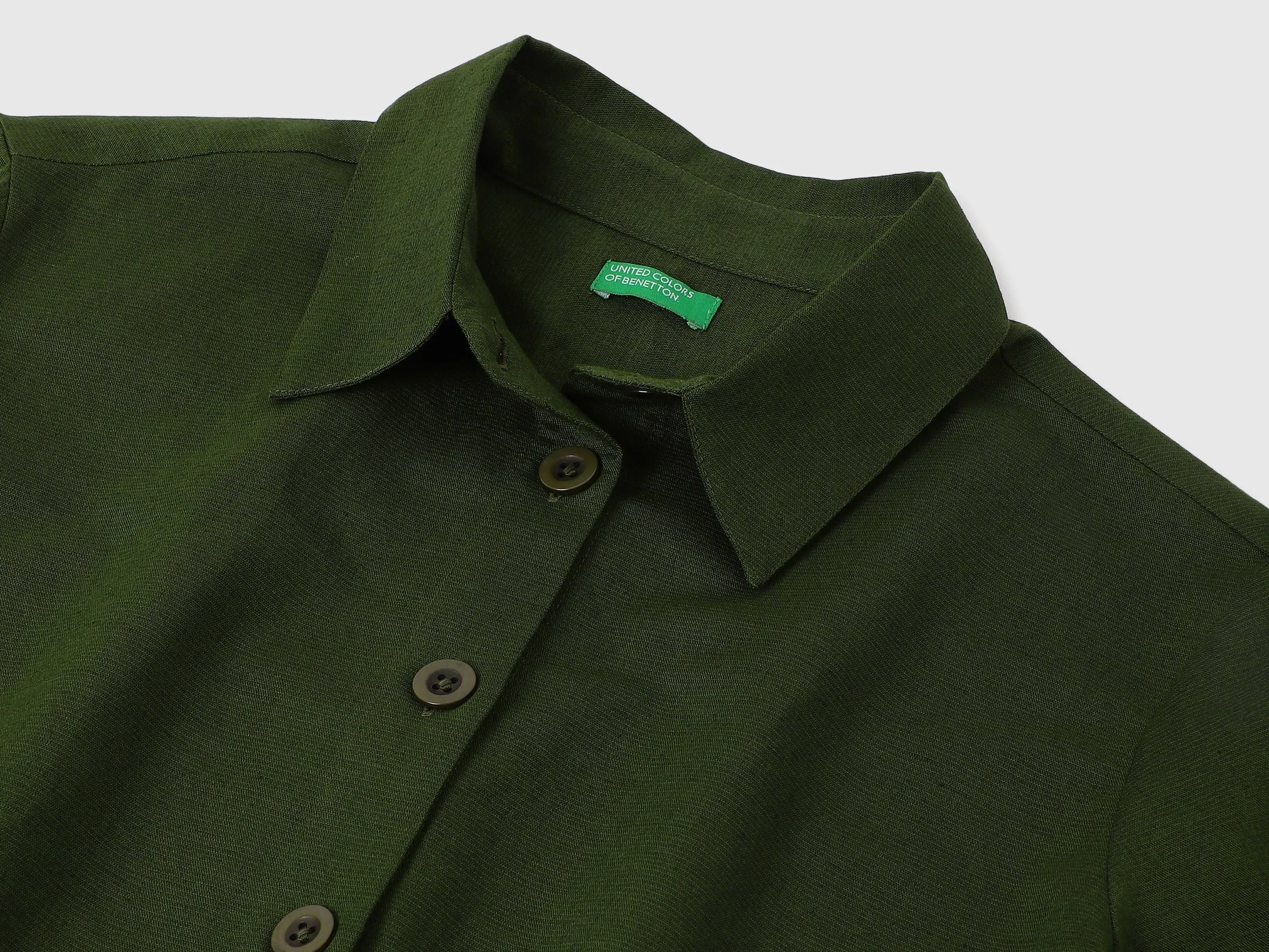 Spread Collar Solid Shirts